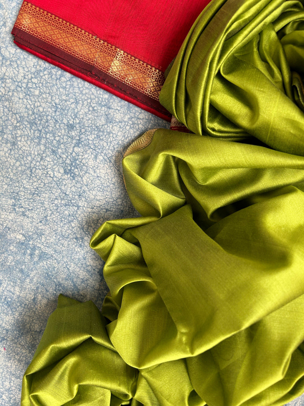 Handwoven Maheshwari Kurta Dupatta Set