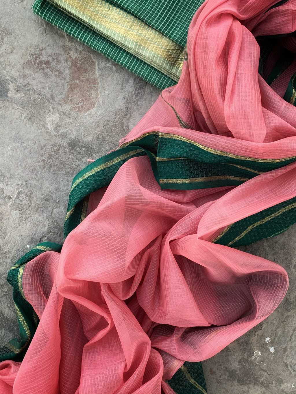 Handwoven Maheshwari Kurta dupatta set