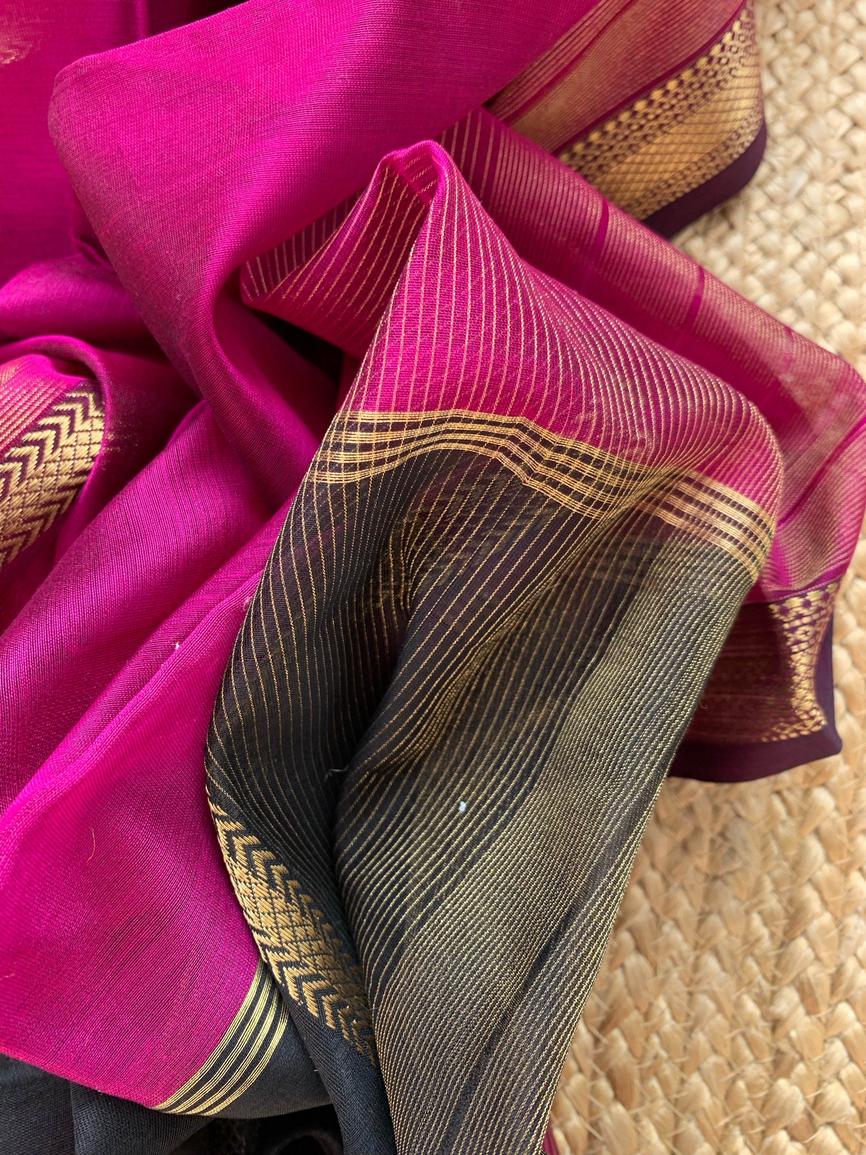 Handwoven Maheshwari Kurta dupatta set
