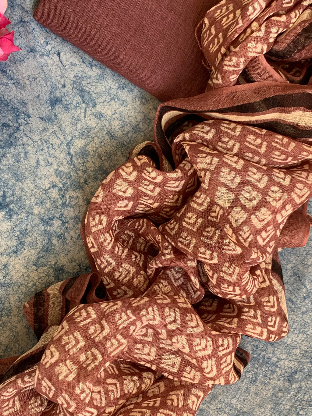 Handcrafted Linen Kurta Dupatta Set