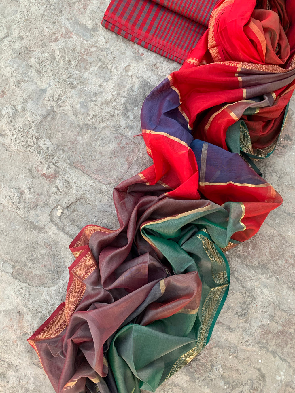 Handwoven Maheshwari Kurta dupatta set