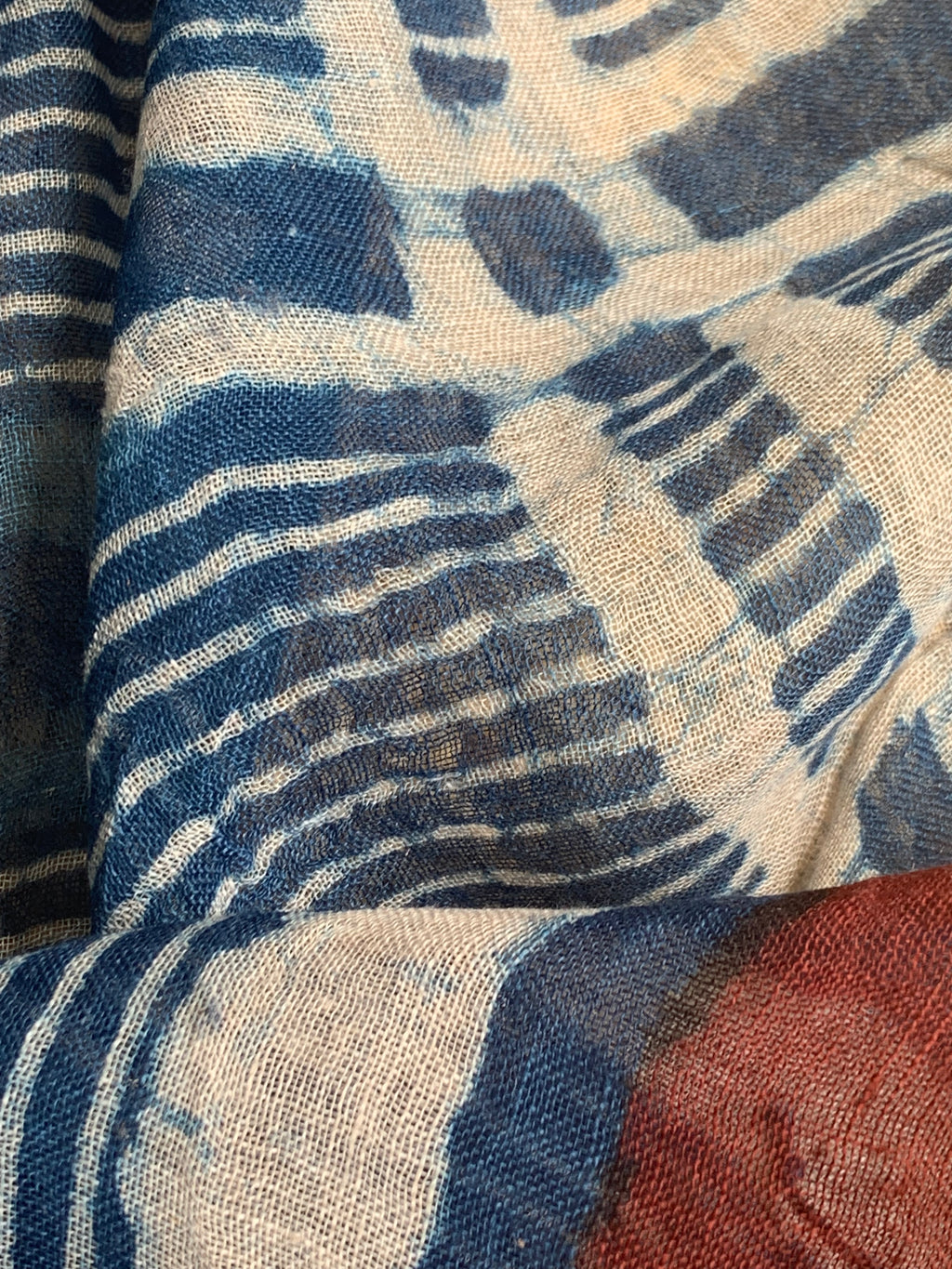 Handcrafted Linen Kurta Dupatta Set