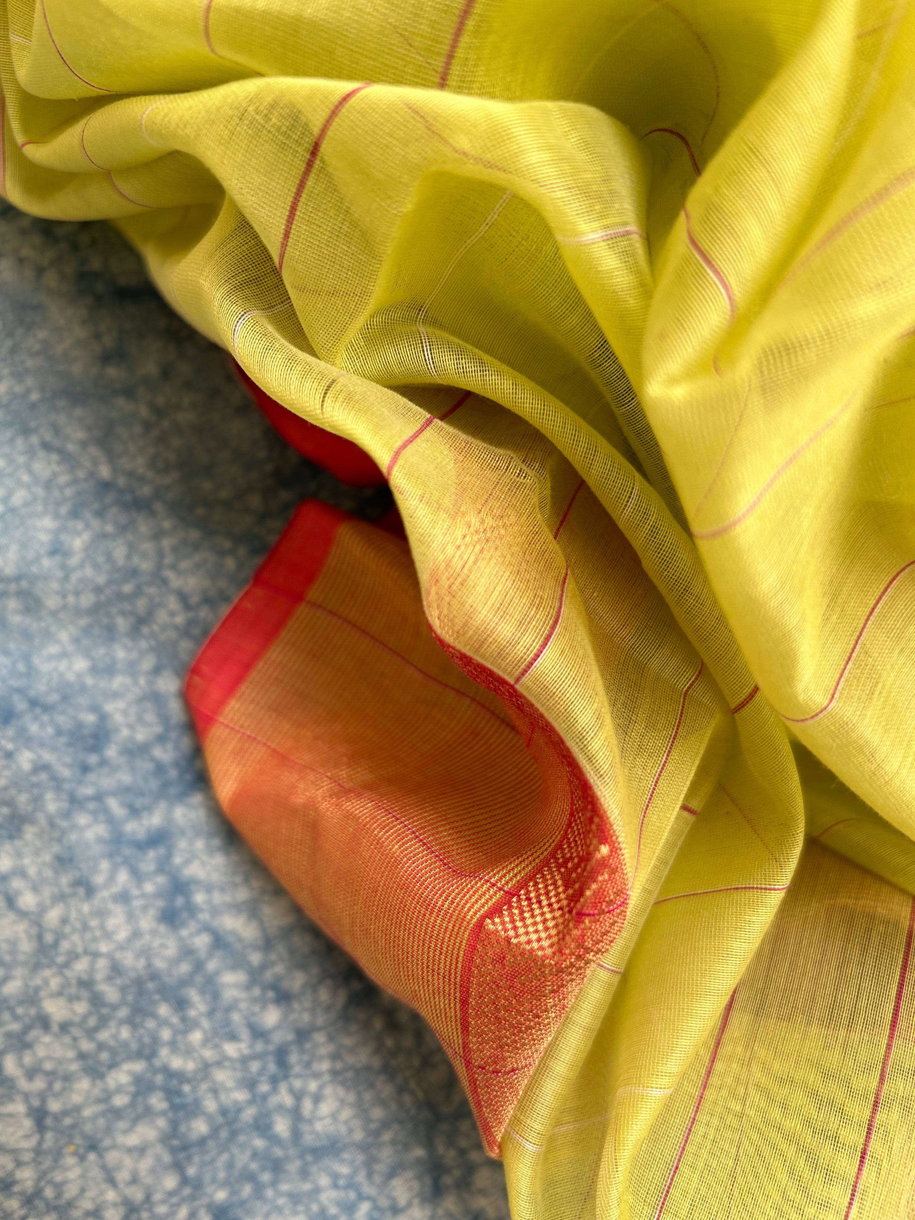 Handwoven Maheshwari Kurta Dupatta Set