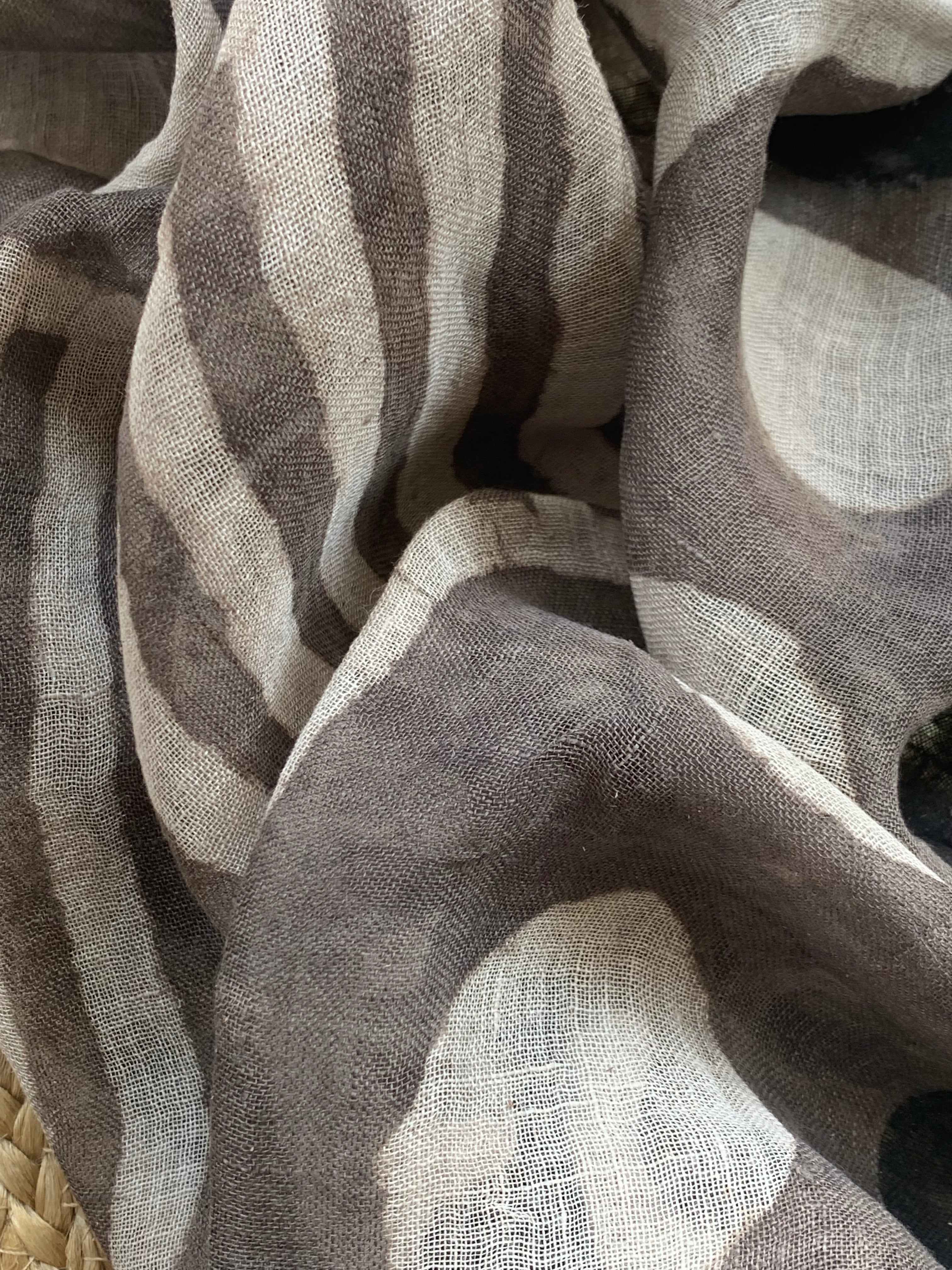 Handcrafted Linen Kurta Dupatta Set