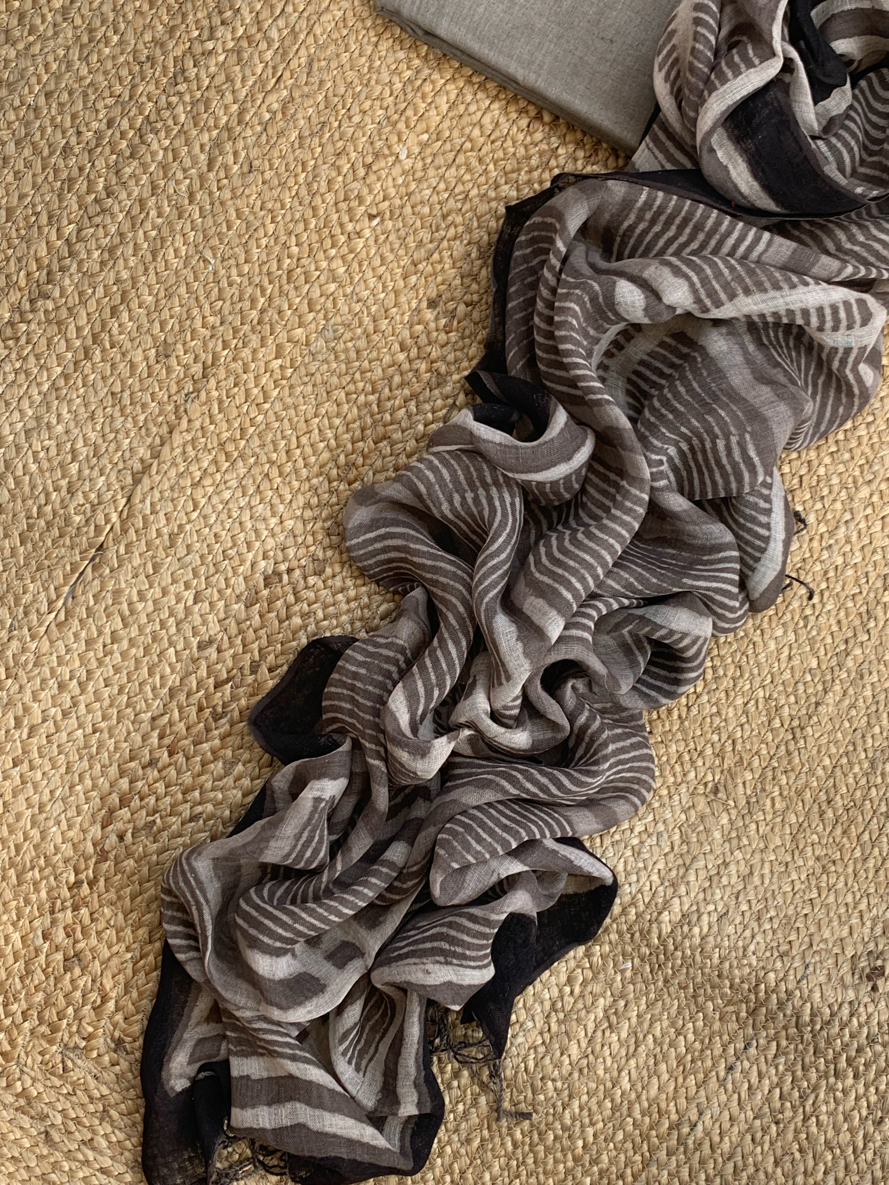 Handcrafted Linen Kurta Dupatta Set