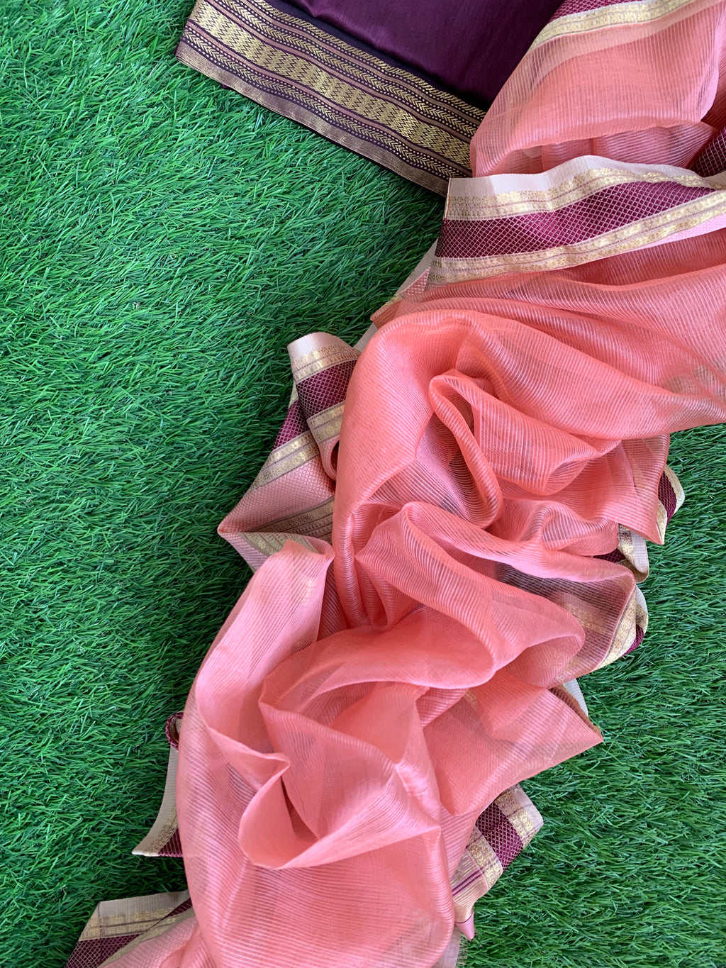 Handwoven Maheshwari Kurta dupatta set