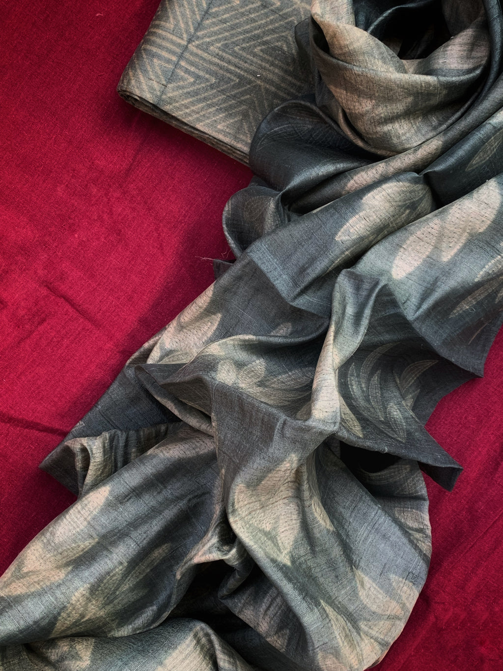Handwoven & Handmade Tussar Shibori Kurta Dupatta Set -Mongia Green