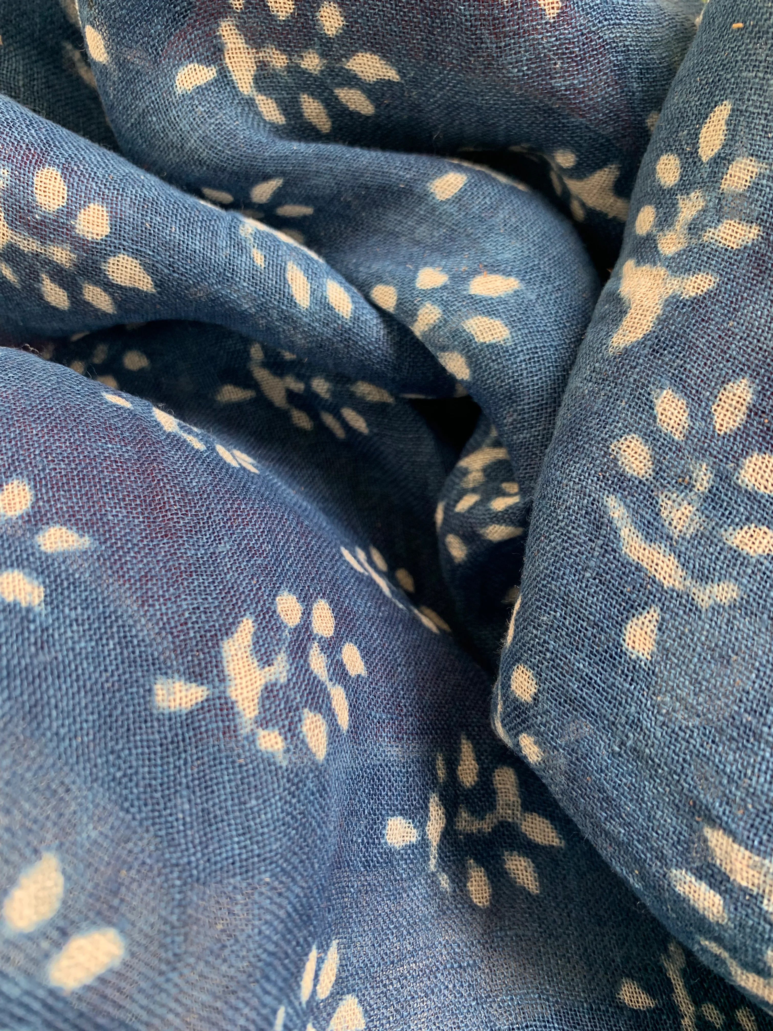 Handcrafted Linen Kurta Dupatta Set - Indigo & Madder Red