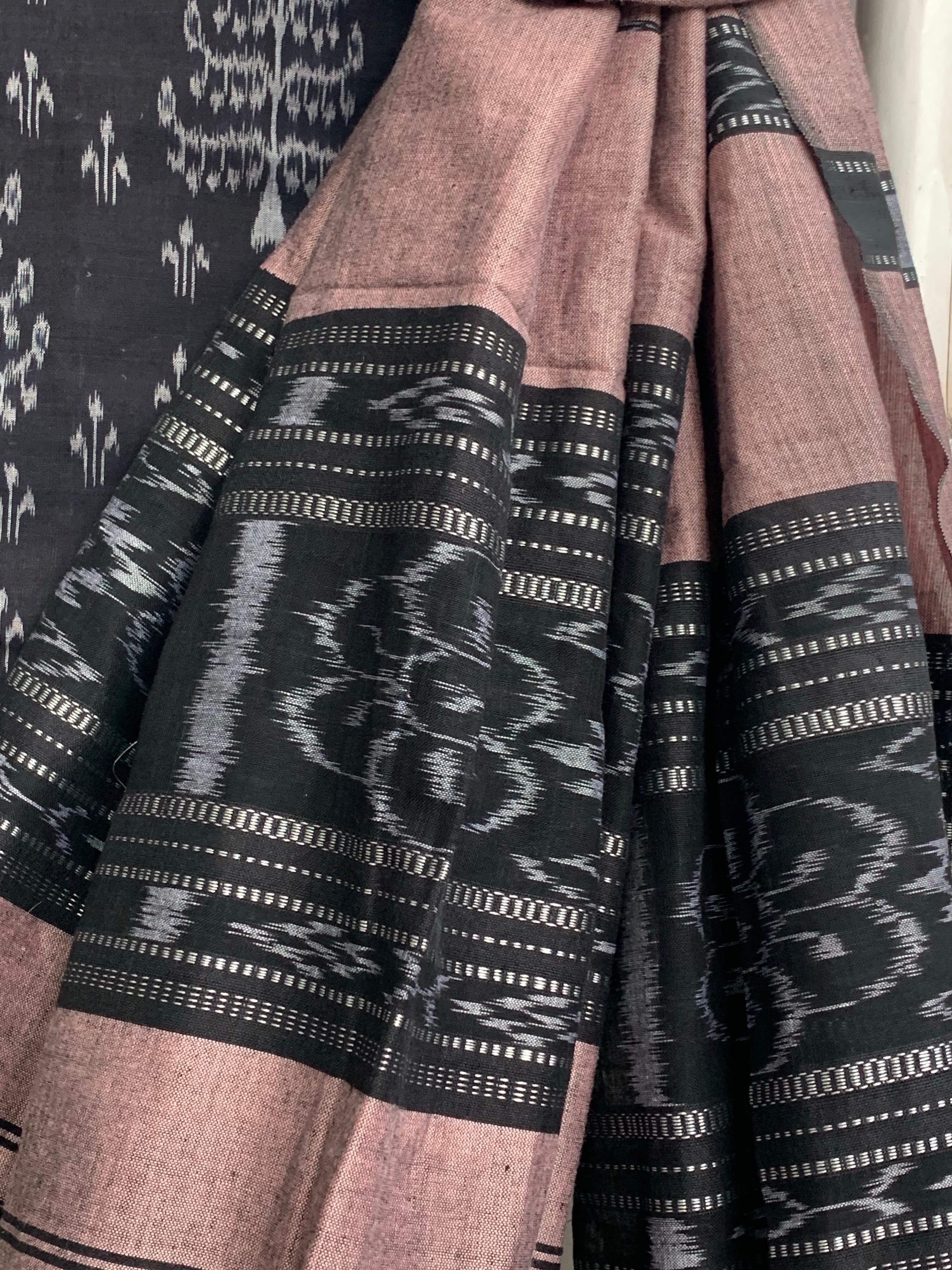Handwoven Nuapatna Kurta Stole Set