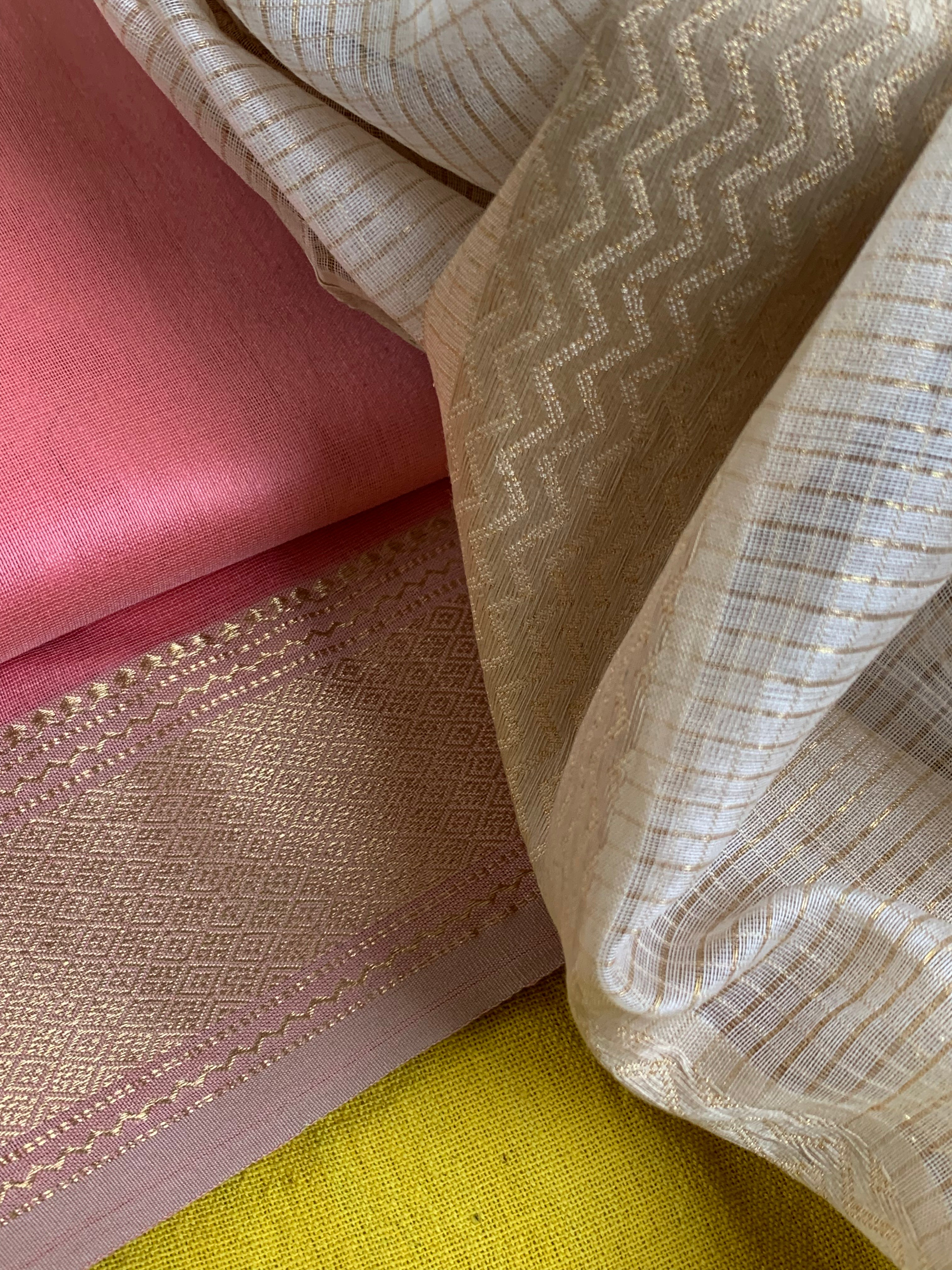 Handwoven Maheshwari Kurta dupatta set