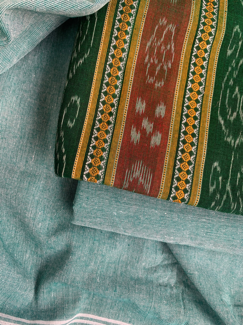 Handcrafted cotton suit