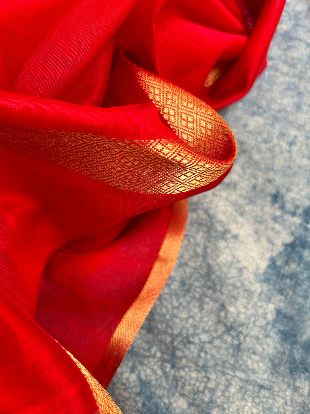 Handwoven Maheshwari Kurta Dupatta Set