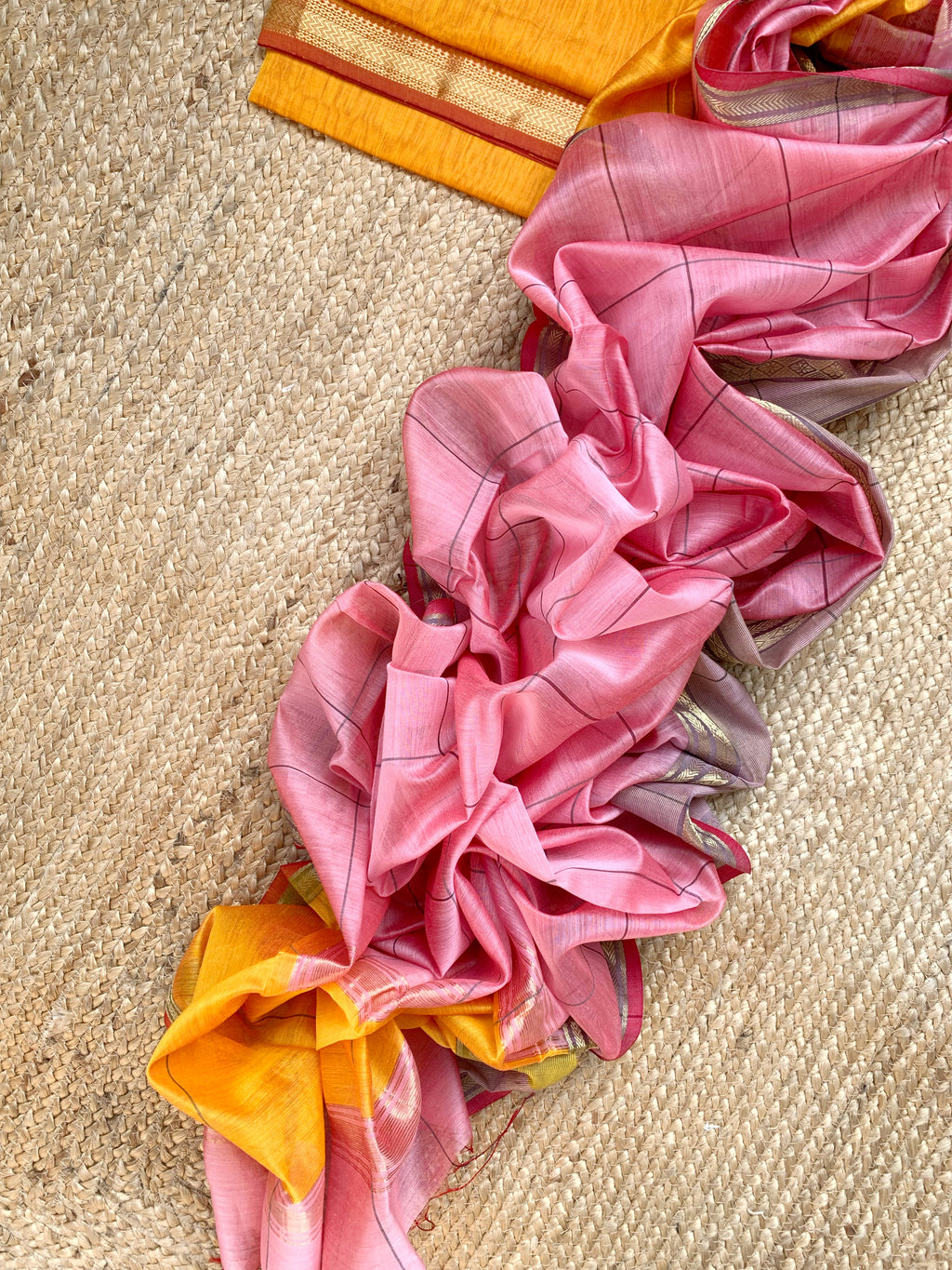 Handwoven Maheshwari Kurta dupatta set
