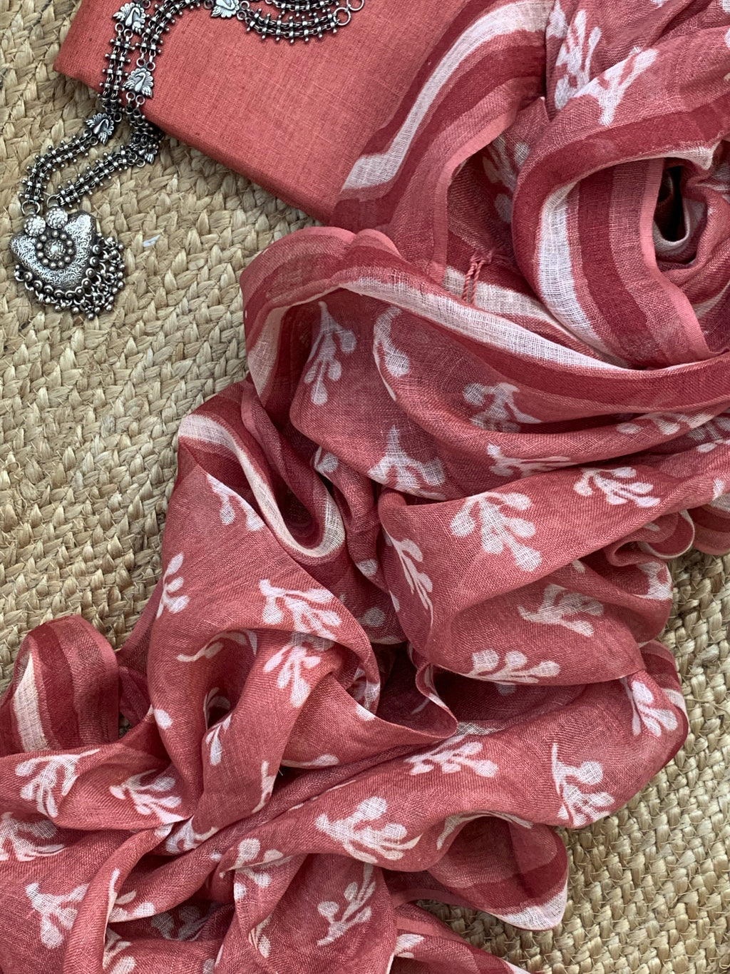 Handcrafted Linen Kurta Dupatta Set