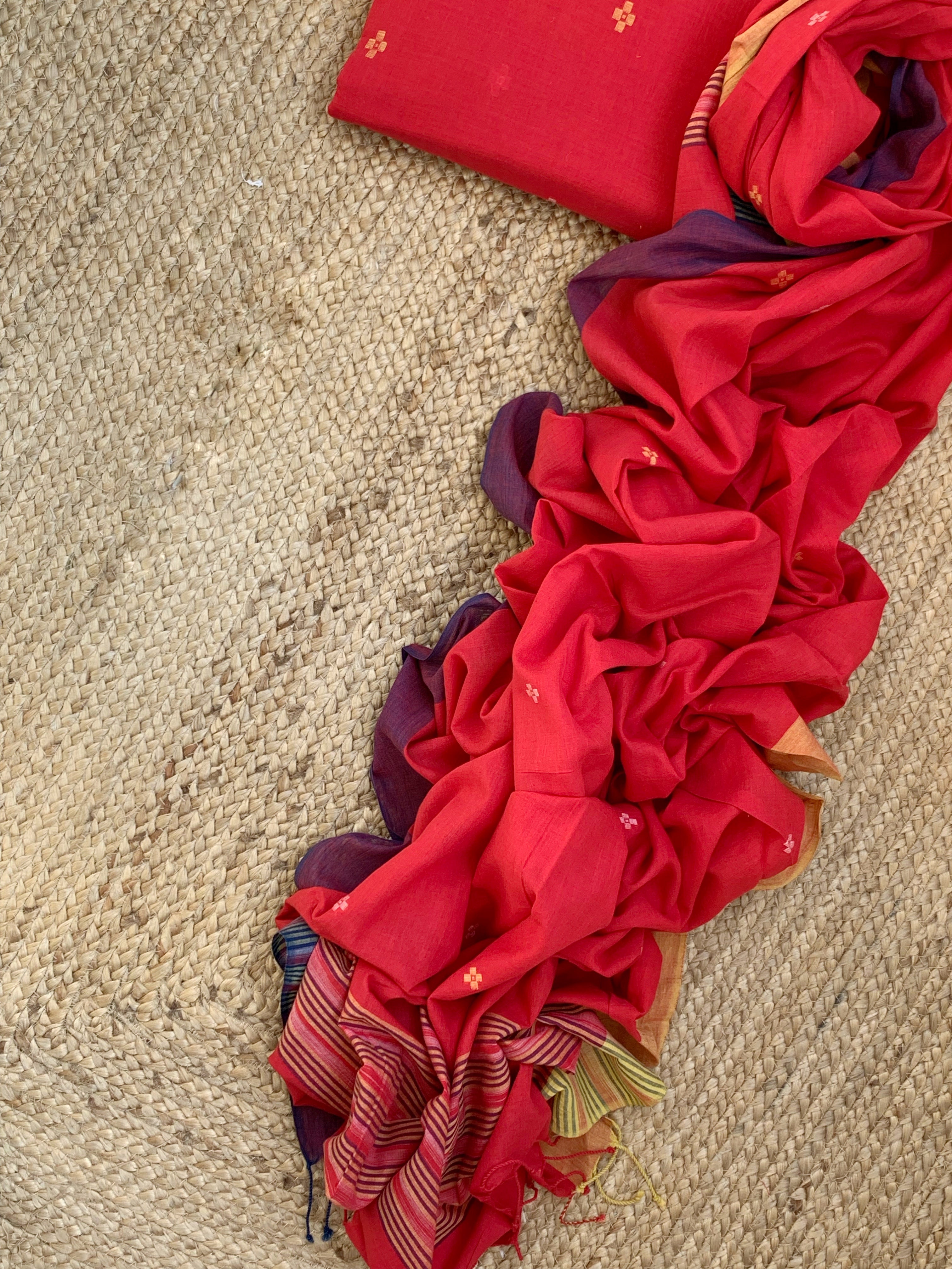 Kumkum - Handwoven Bengal Jamdani Kurta Dupatta set