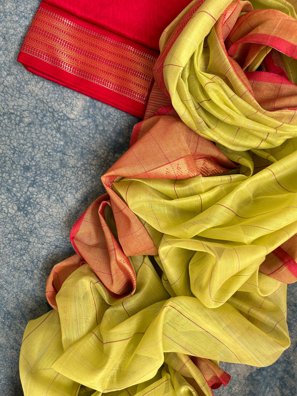 Handwoven Maheshwari Kurta Dupatta Set