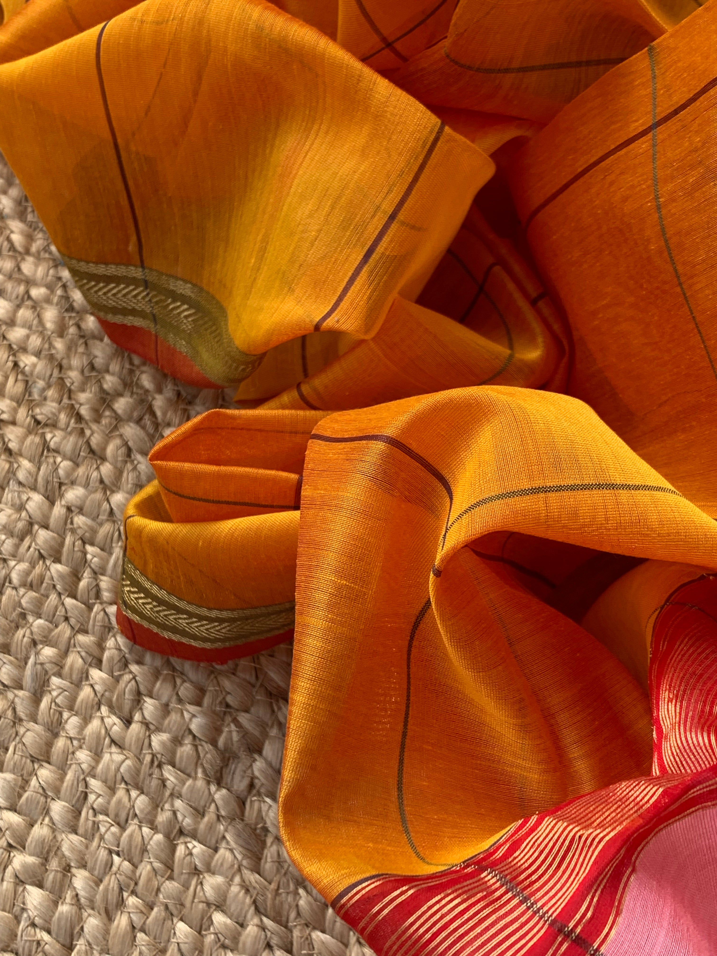 Handwoven Maheshwari Kurta dupatta set