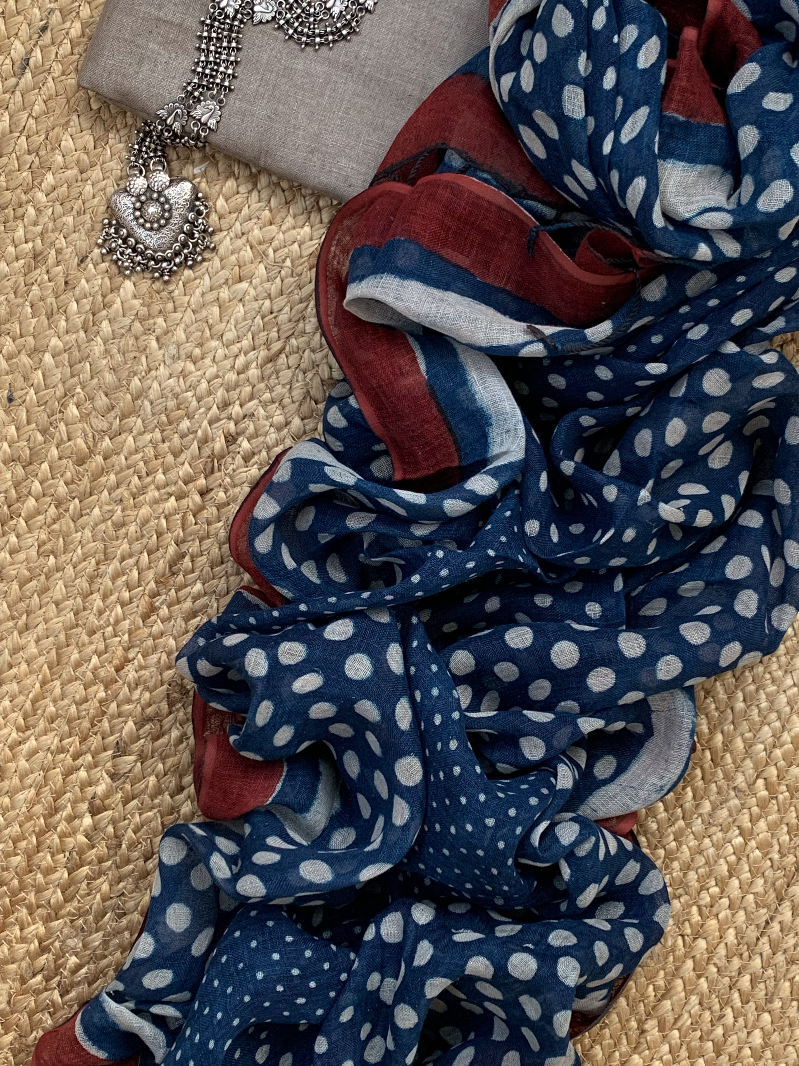 Handcrafted Linen Kurta Dupatta Set