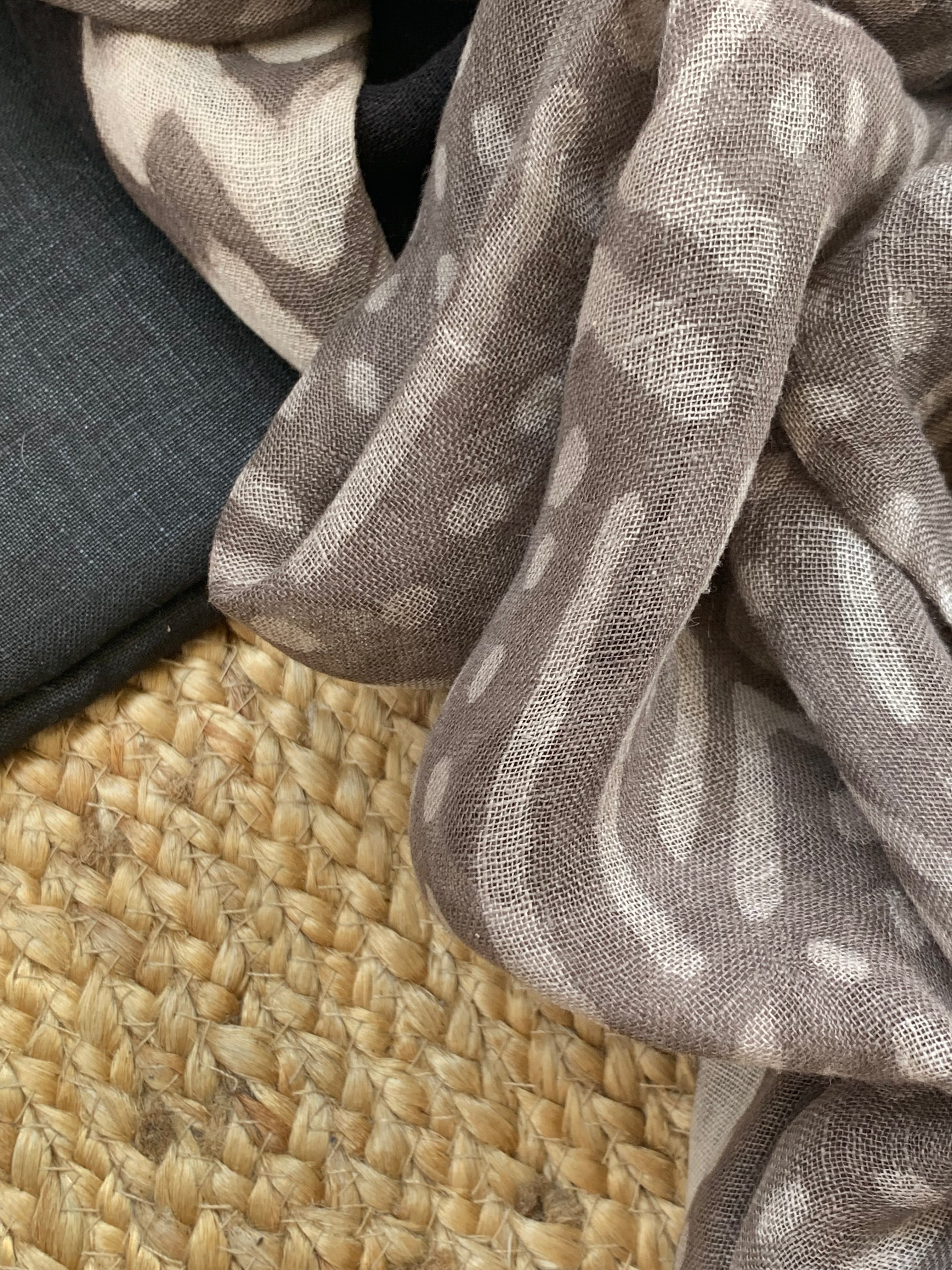 Handcrafted Linen Kurta Dupatta Set