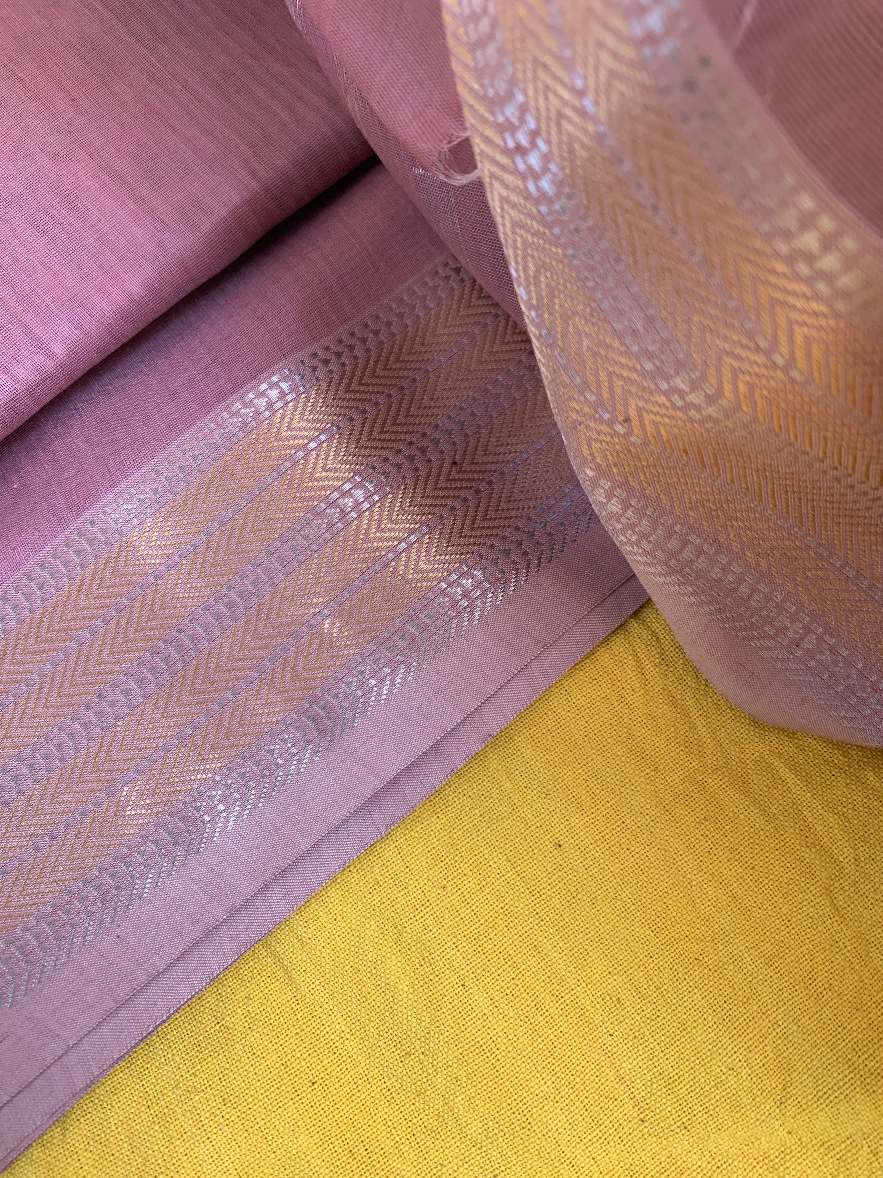 Handwoven Maheshwari Kurta dupatta set
