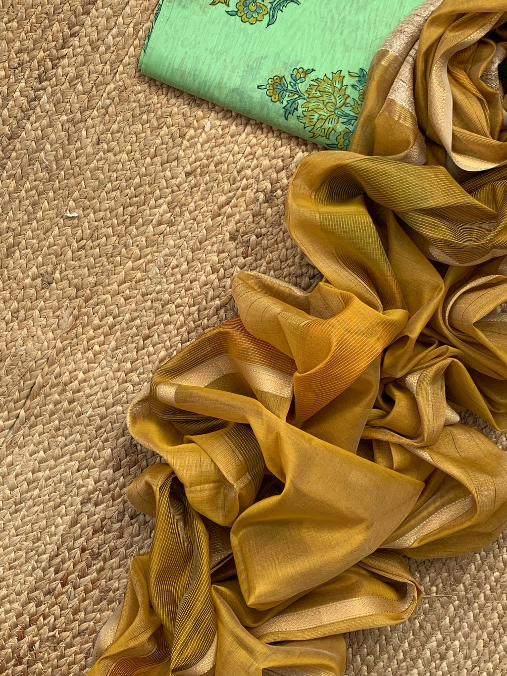 Handwoven Maheshwari Kurta dupatta set