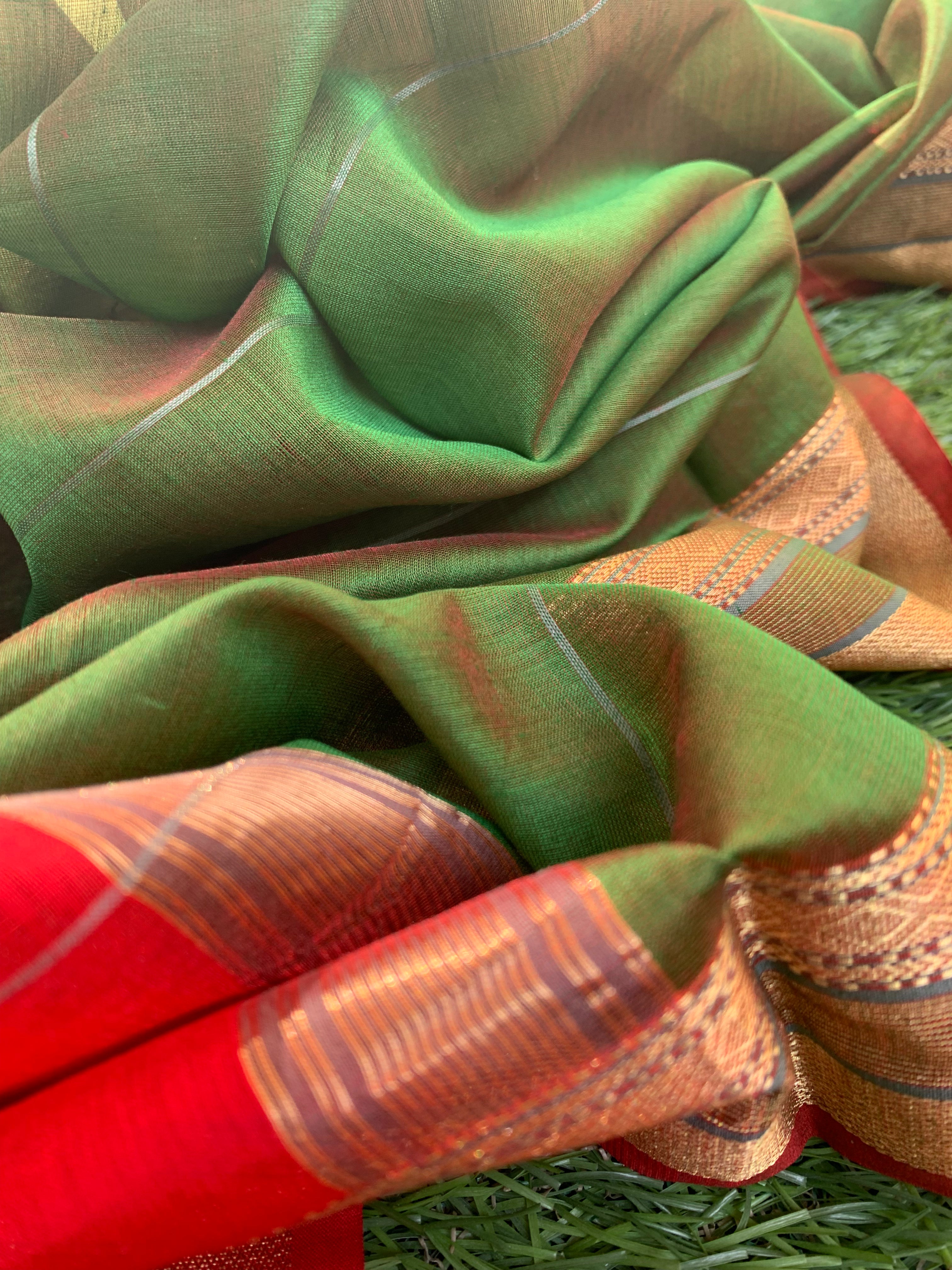 Handwoven Maheshwari Kurta dupatta set