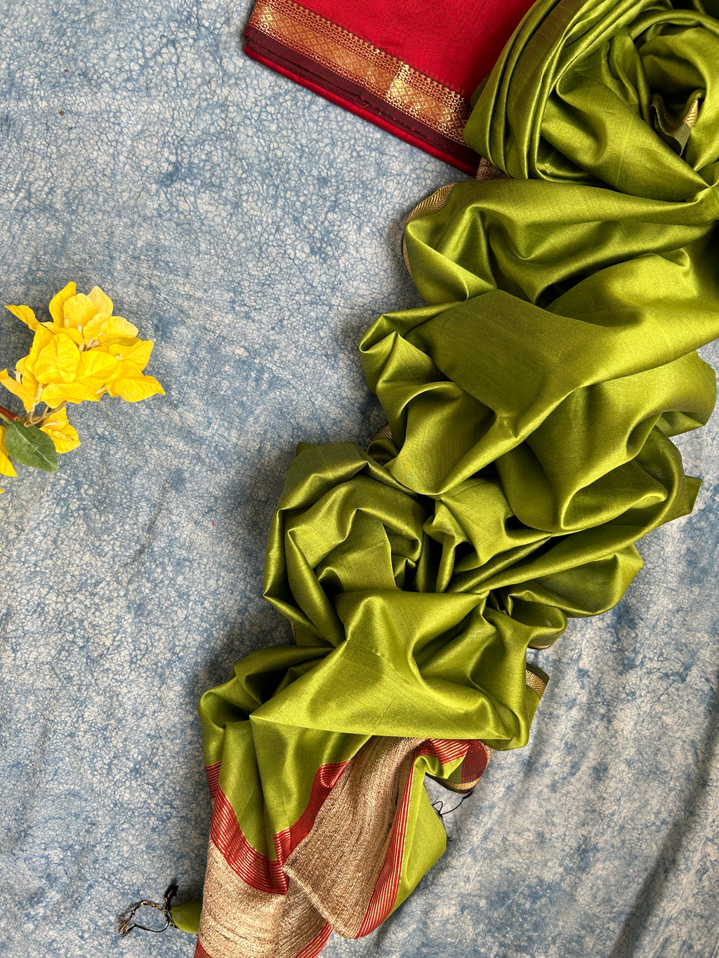 Handwoven Maheshwari Kurta Dupatta Set