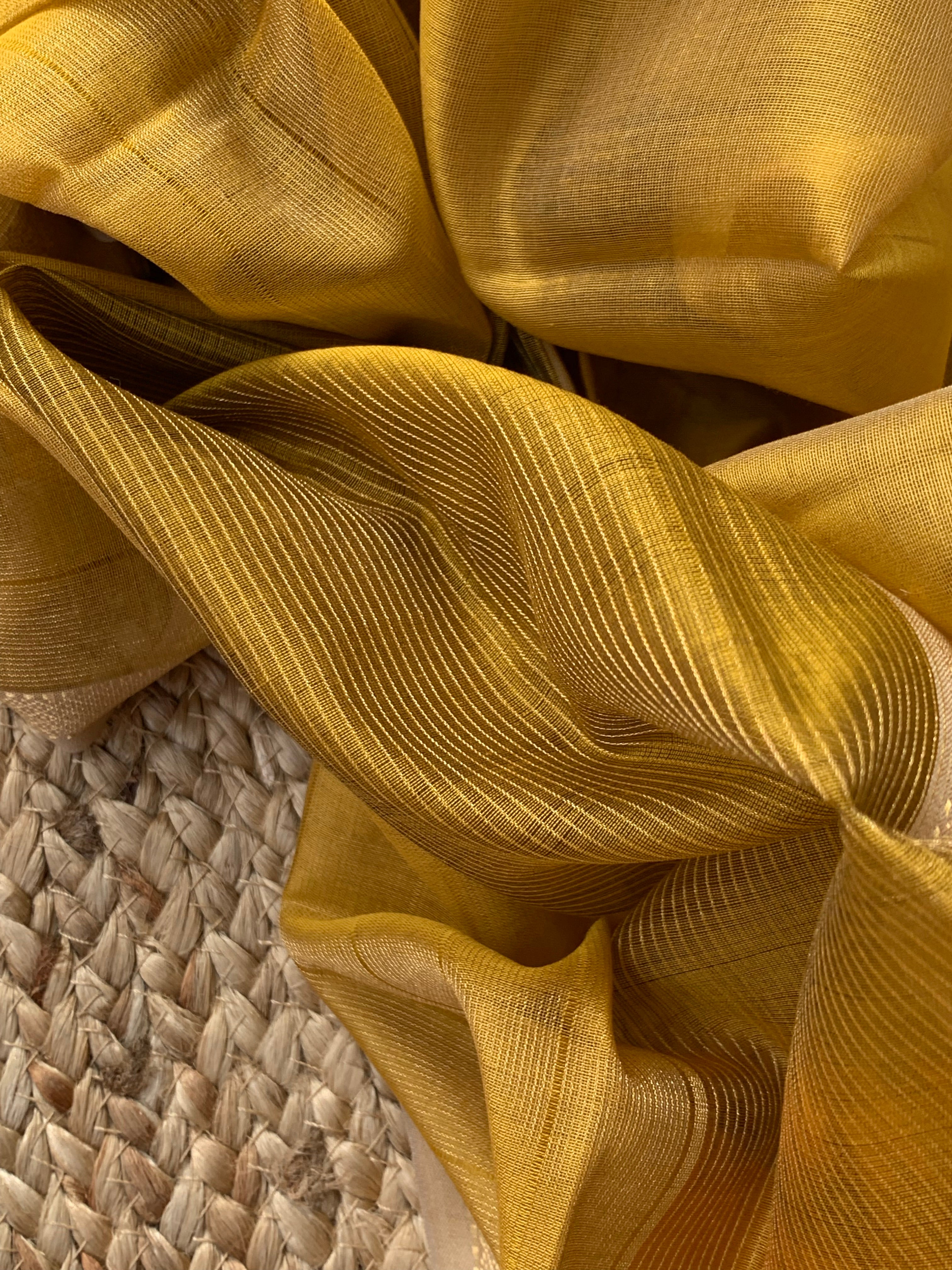 Handwoven Maheshwari Kurta dupatta set