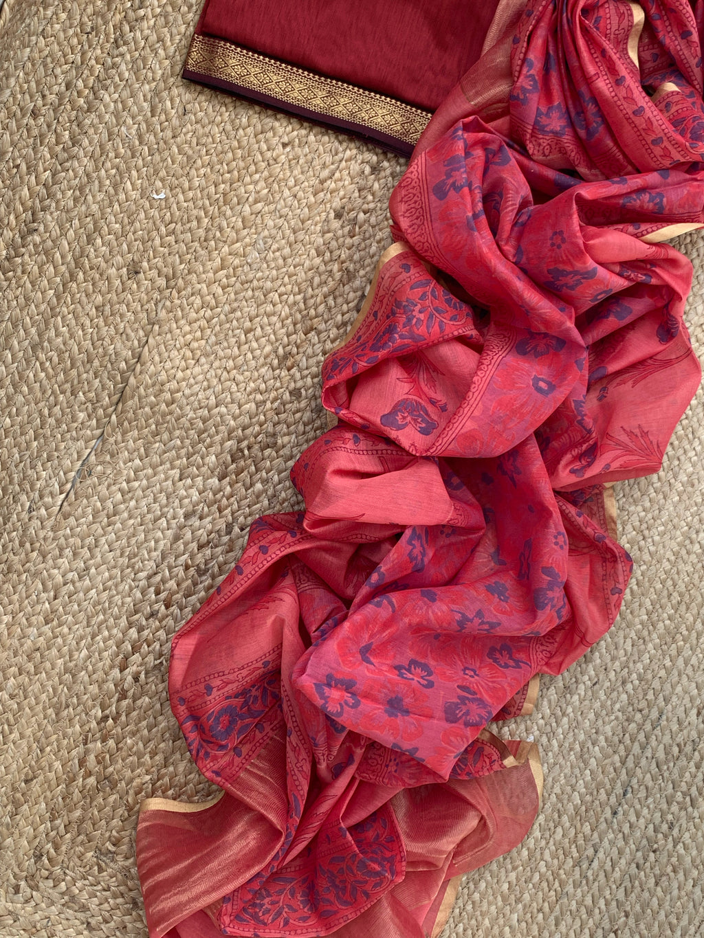 Handwoven Maheshwari Kurta dupatta set