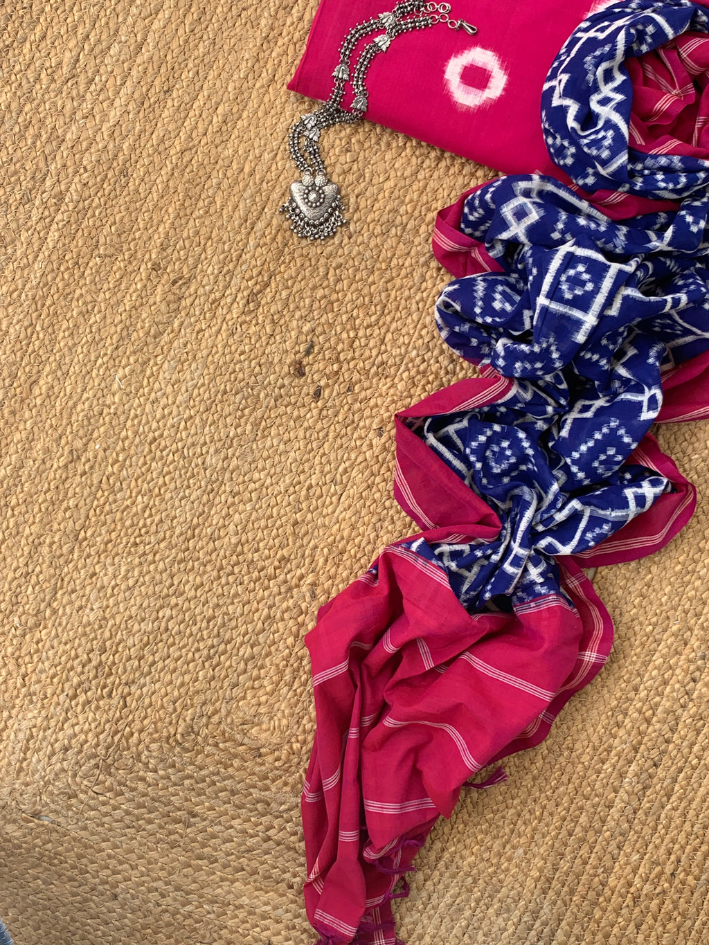 Handwoven Double Ikat Kurta Telia Dupatta Set
