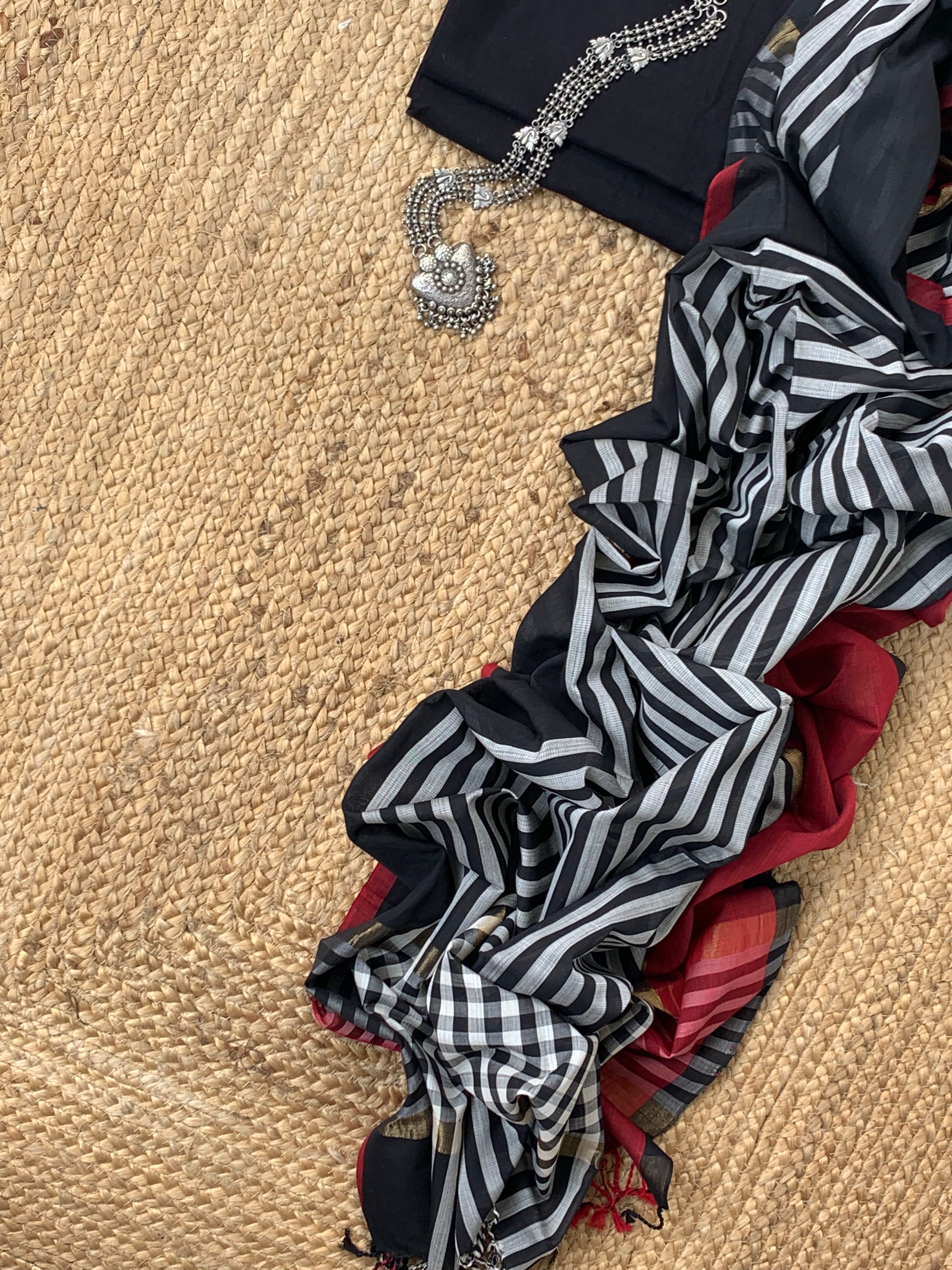 Handwoven Maheshwari Kurta dupatta set