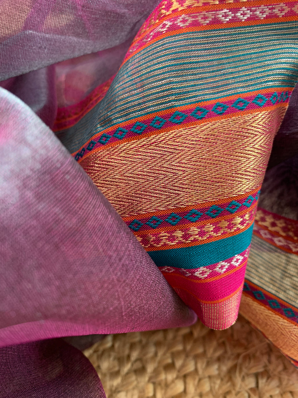 Handwoven Maheshwari Kurta dupatta set
