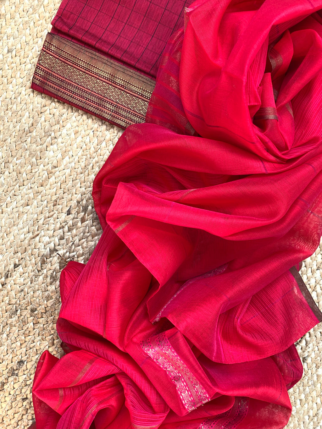 Handwoven Maheshwari Kurta dupatta set