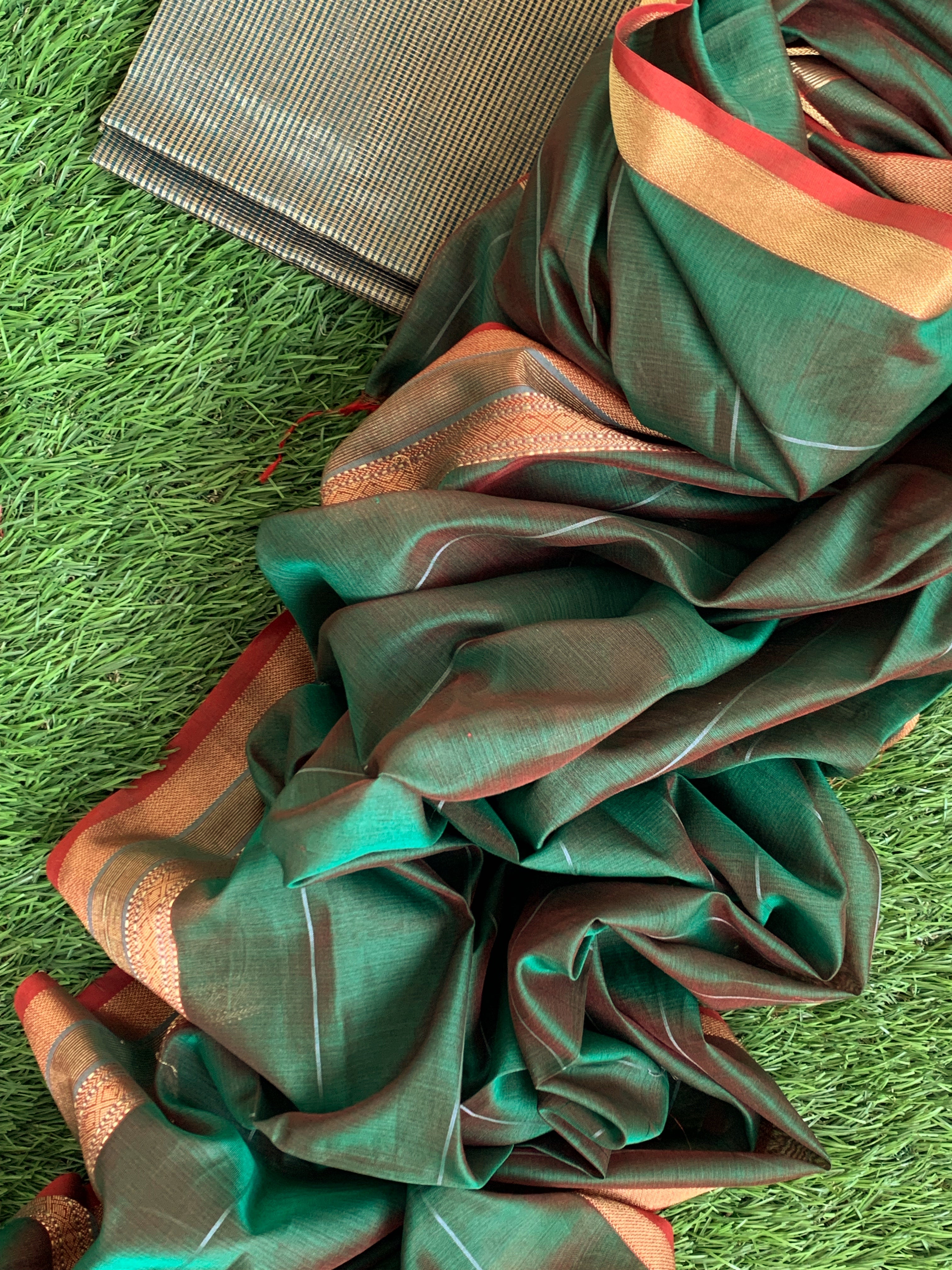 Handwoven Maheshwari Kurta dupatta set