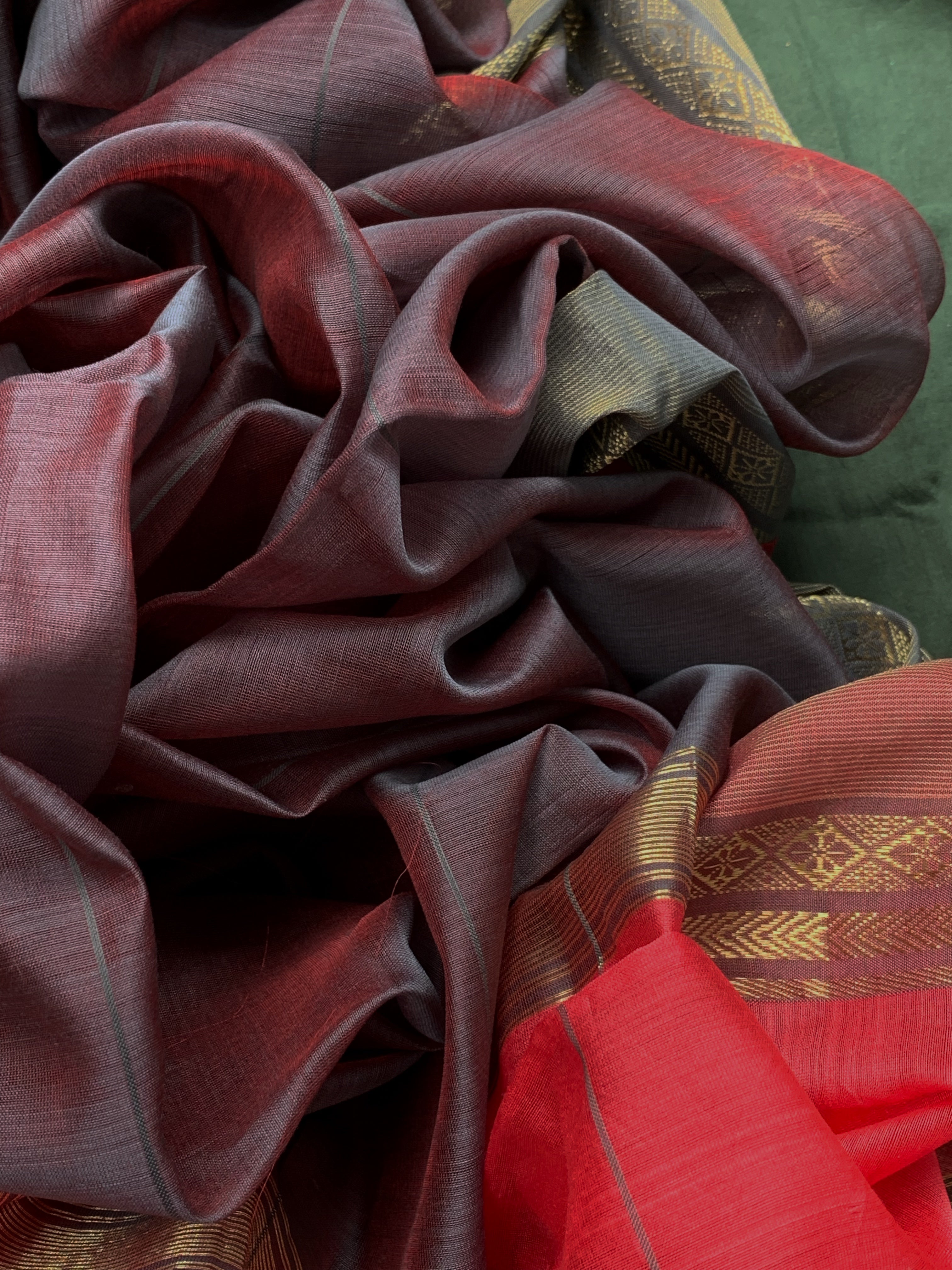 Handwoven Maheshwari Kurta dupatta set