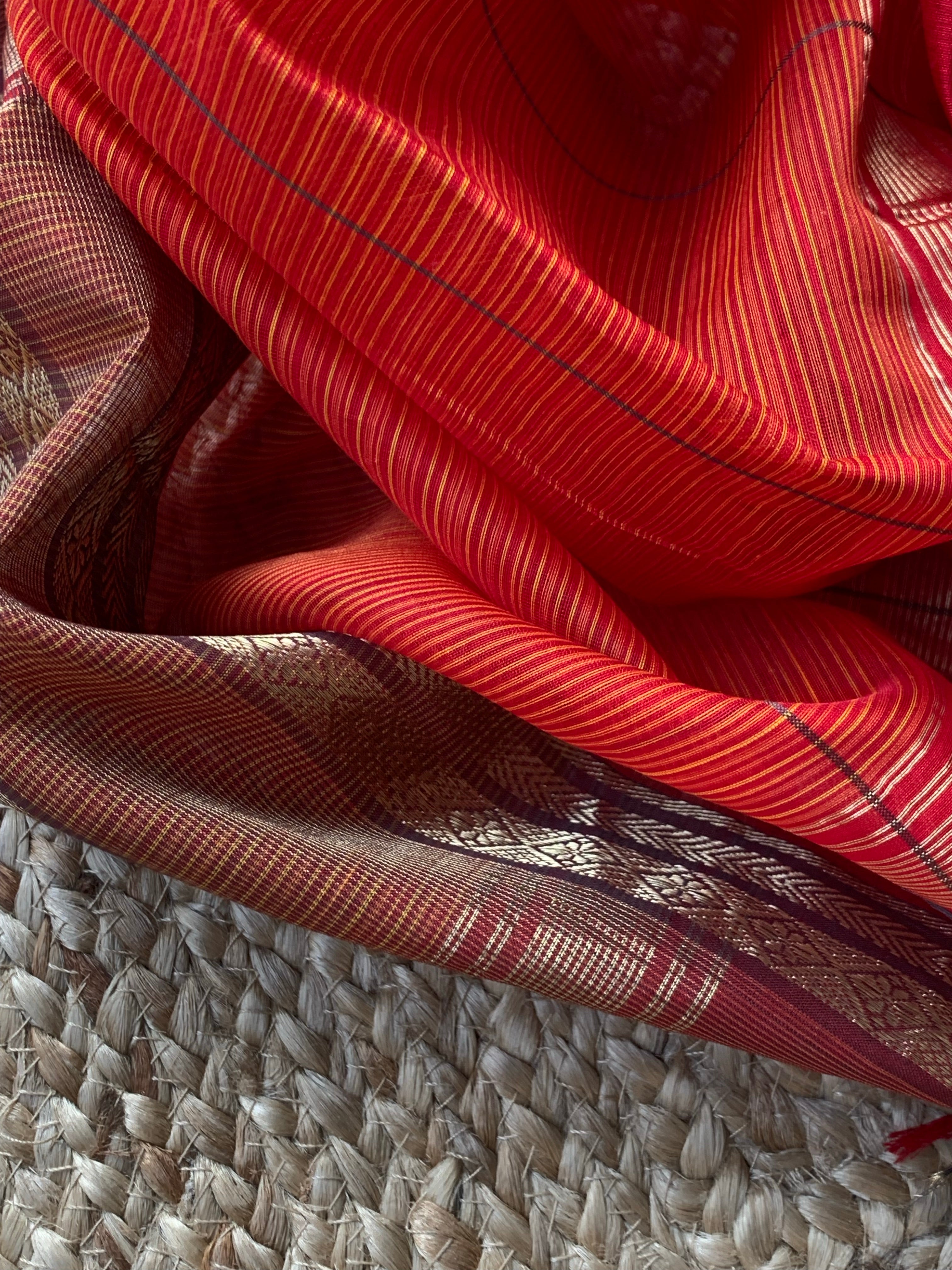 Handwoven Maheshwari Kurta dupatta set