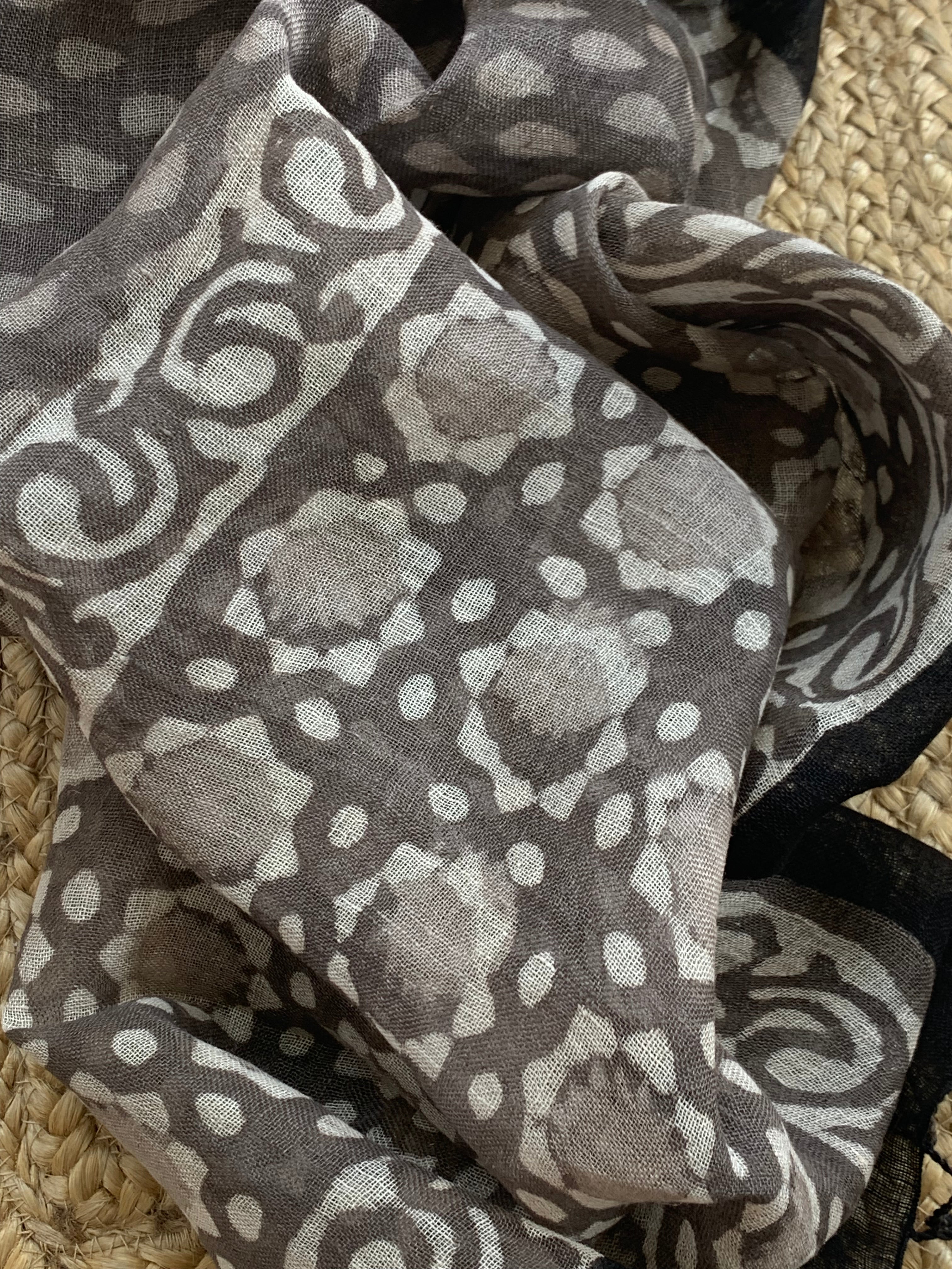 Handcrafted Linen Kurta Dupatta Set