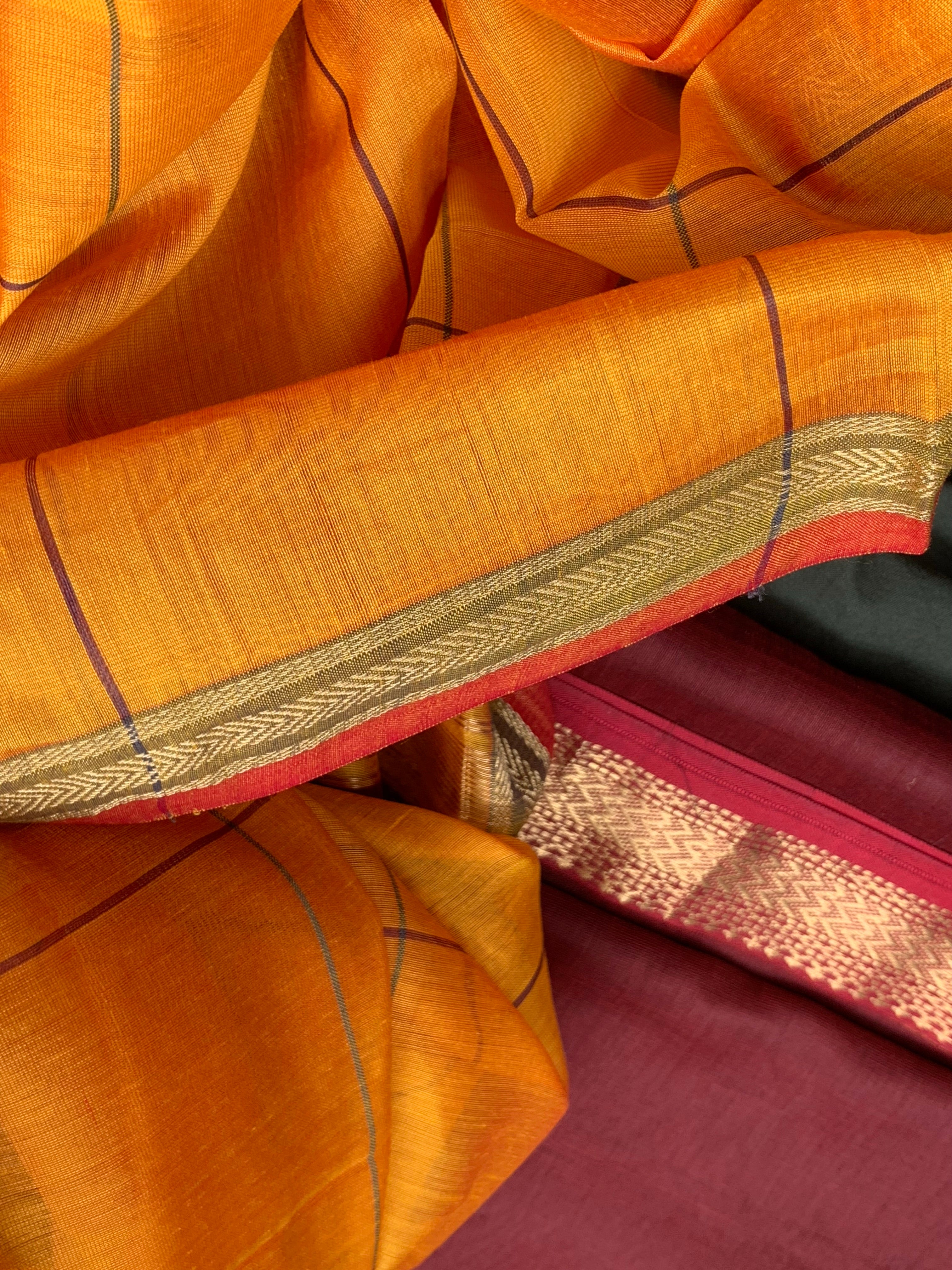 Handwoven Maheshwari Kurta dupatta set