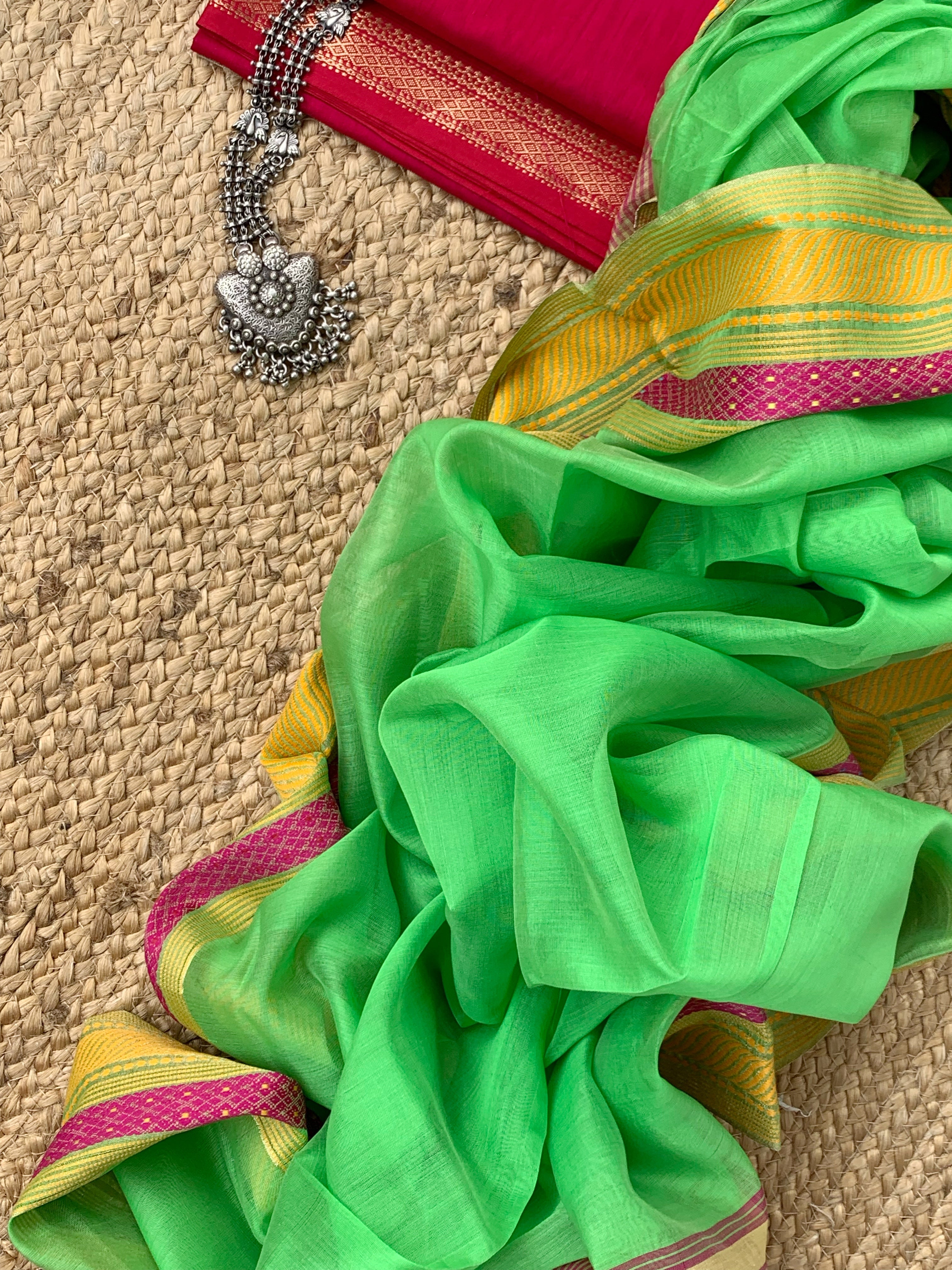 Handwoven Maheshwari Kurta dupatta set