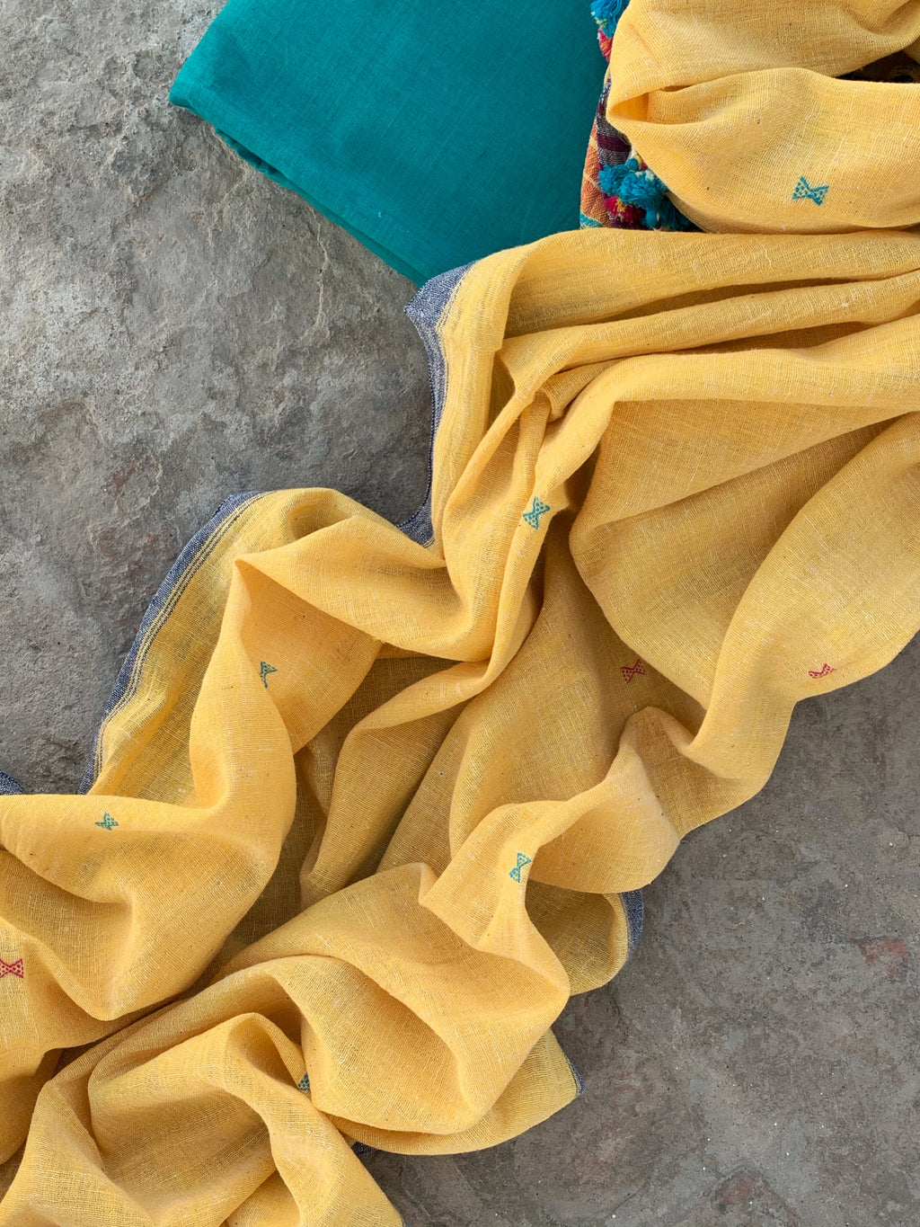 Handwoven Bhujodi Kurta Dupatta Set