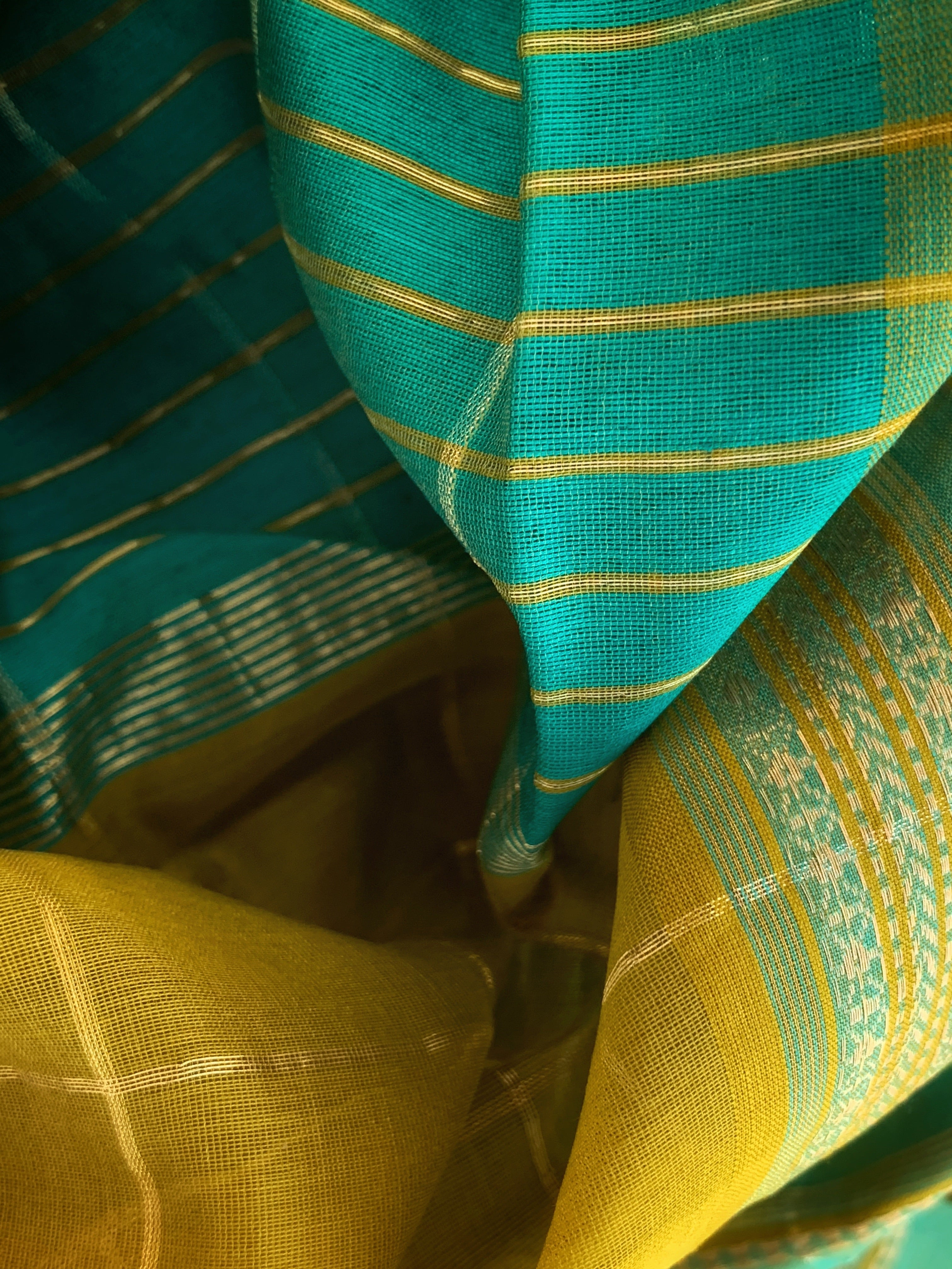 Handwoven Maheshwari Kurta dupatta set