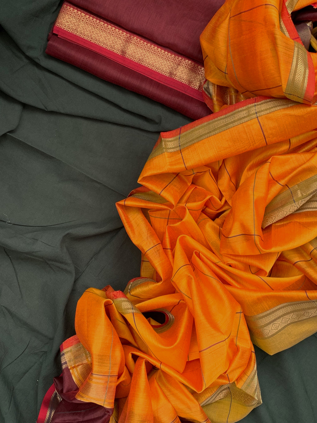 Handwoven Maheshwari Kurta dupatta set