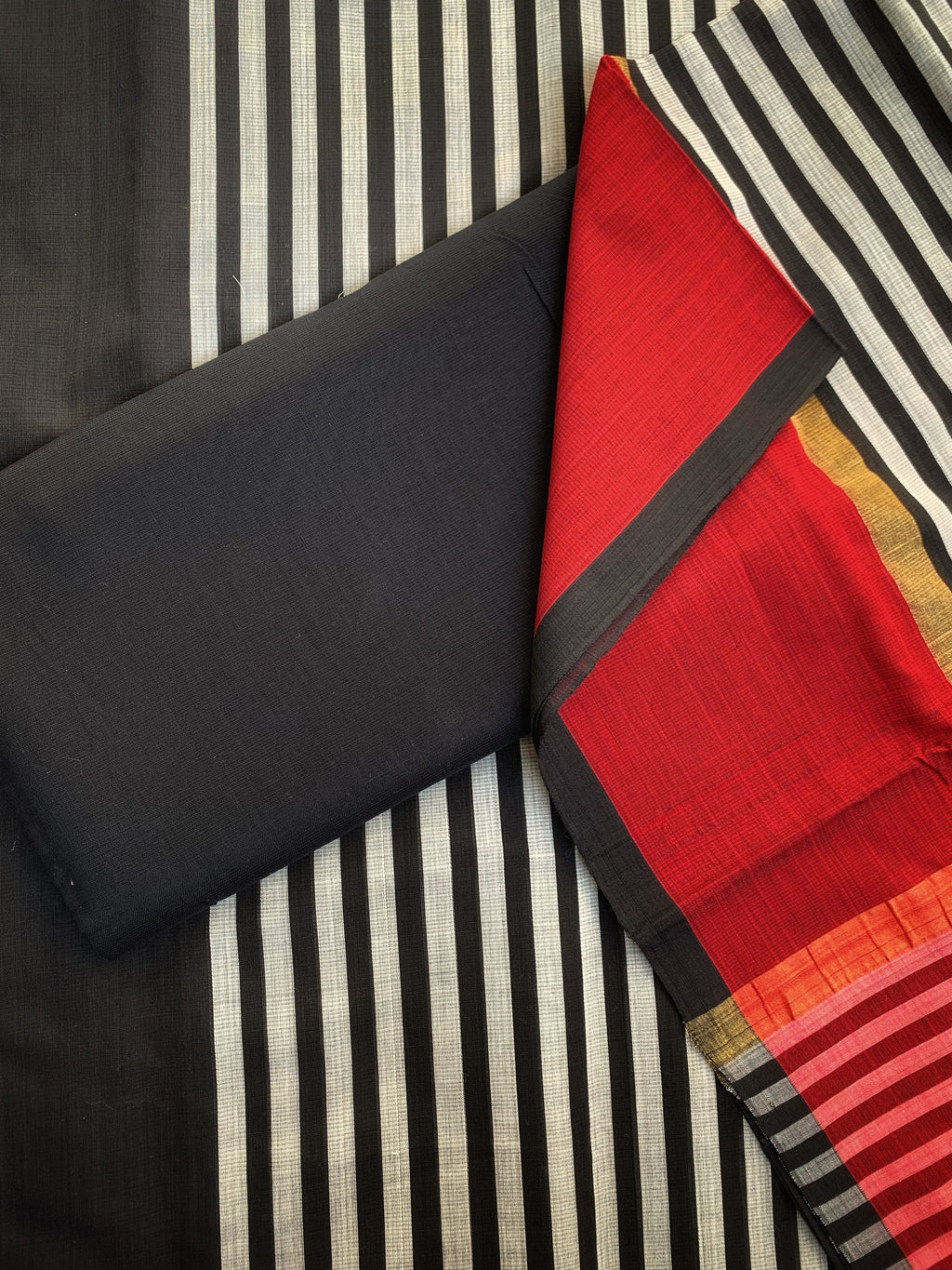 Handwoven Maheshwari Kurta dupatta set