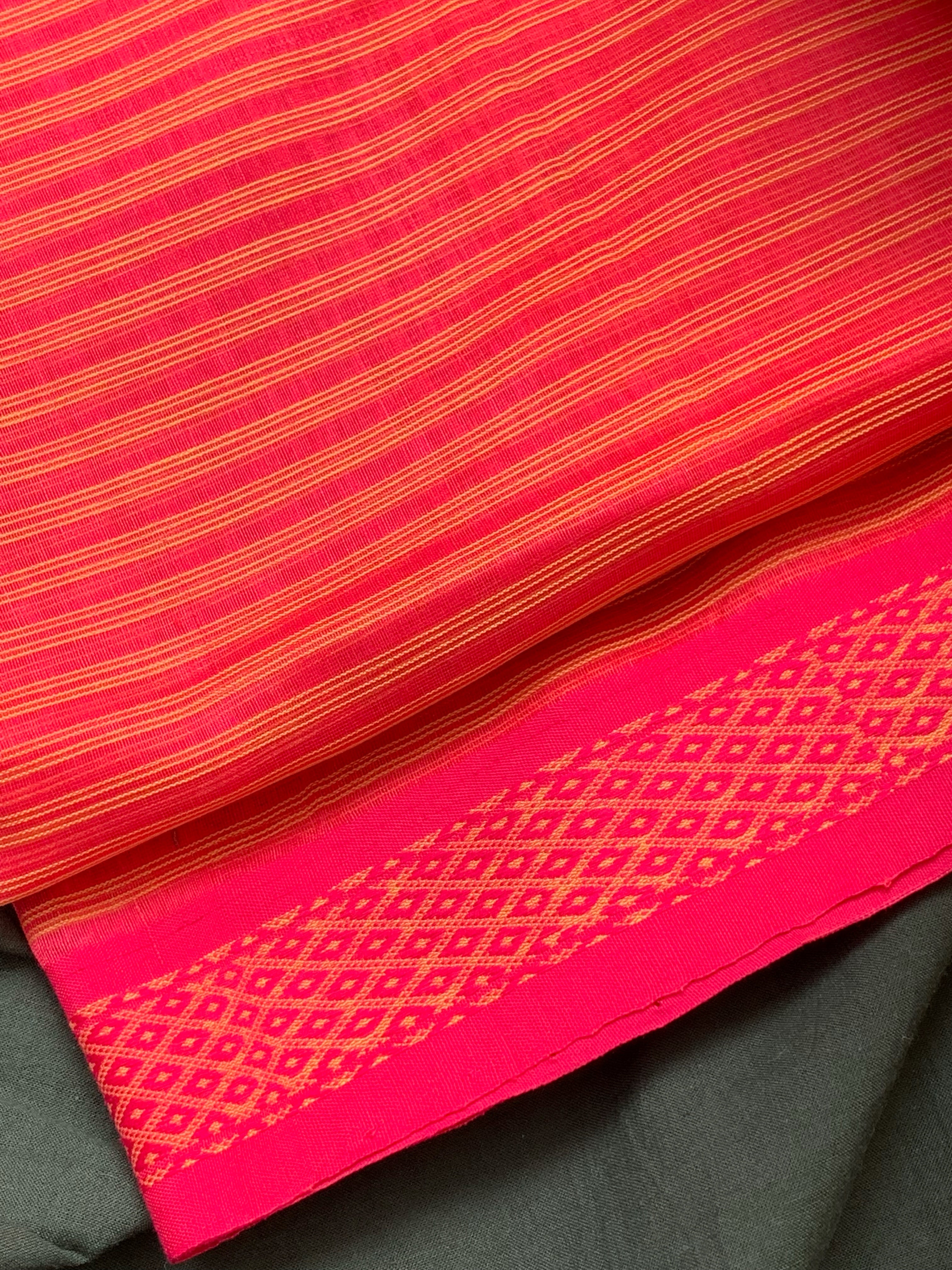Handwoven Maheshwari Kurta dupatta set
