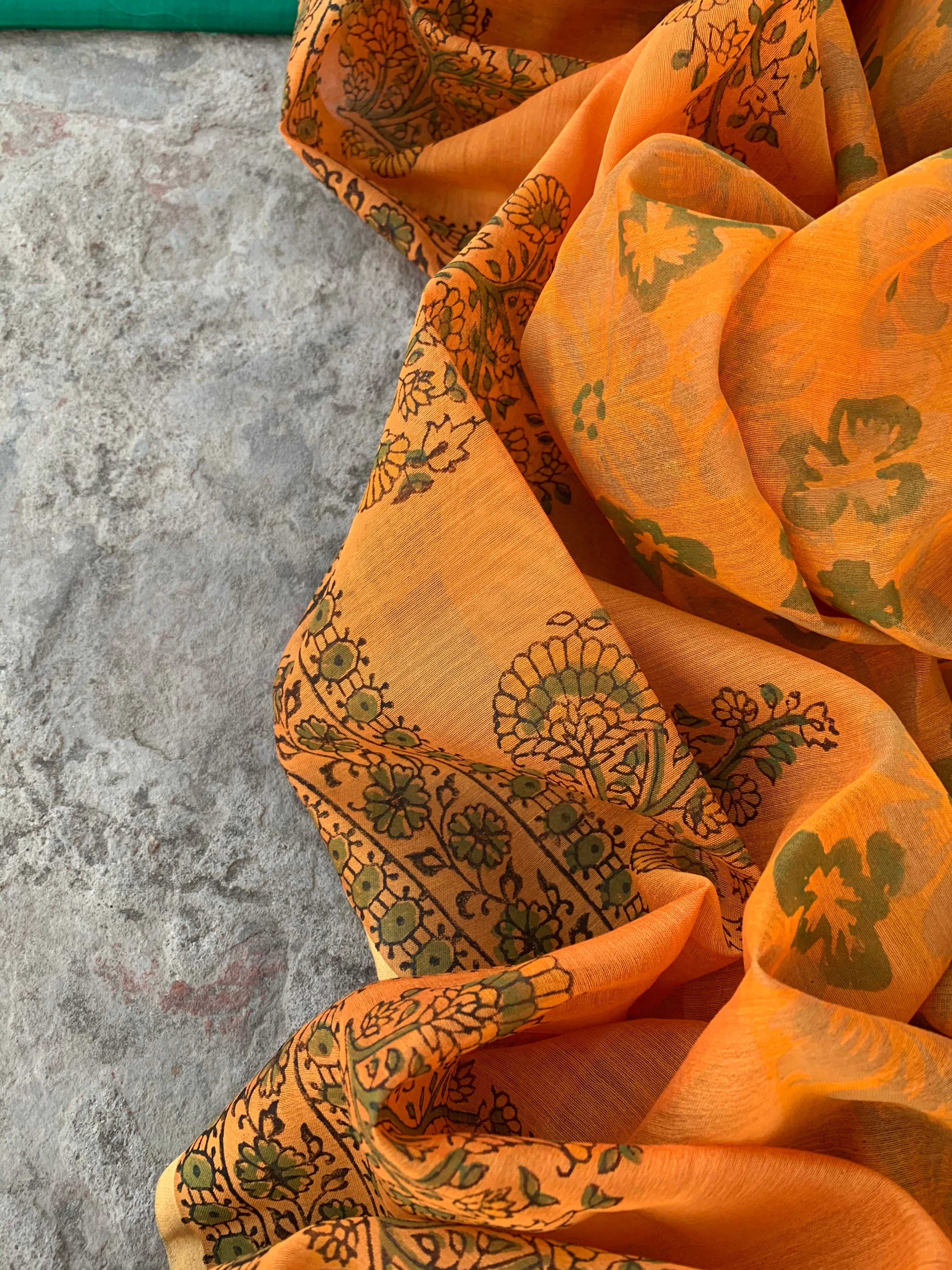 Handwoven Maheshwari Kurta dupatta set