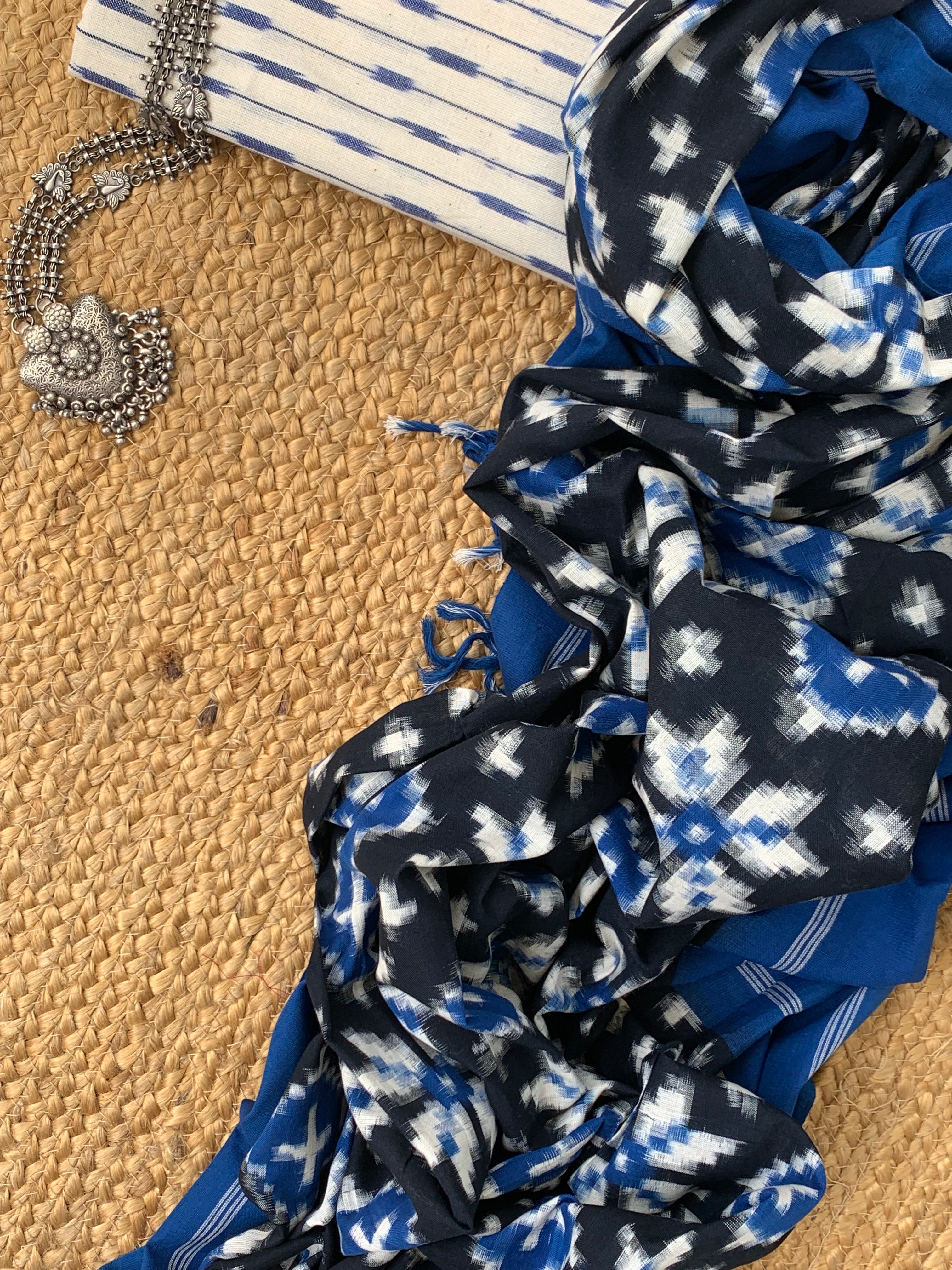 Ikat Weaving Kurta Telia Dupatta Set