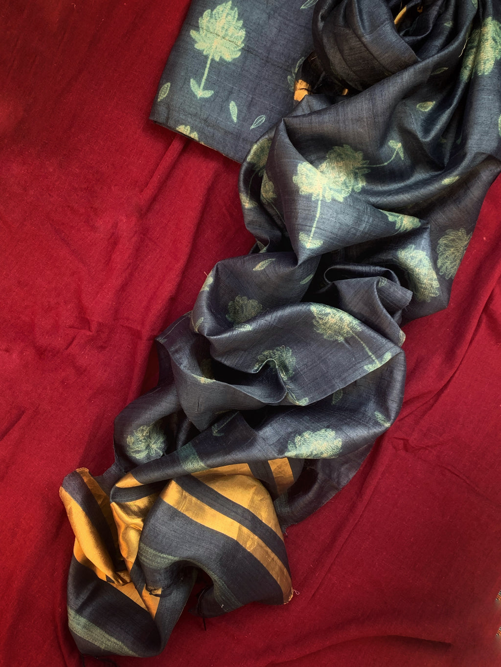 Handwoven & Handmade Tussar Shibori Kurta Dupatta Set - Oxford Blue