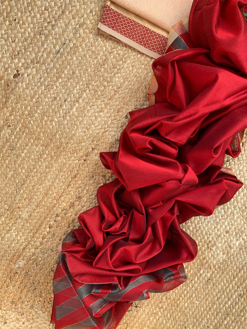 Handwoven Maheshwari Kurta dupatta set