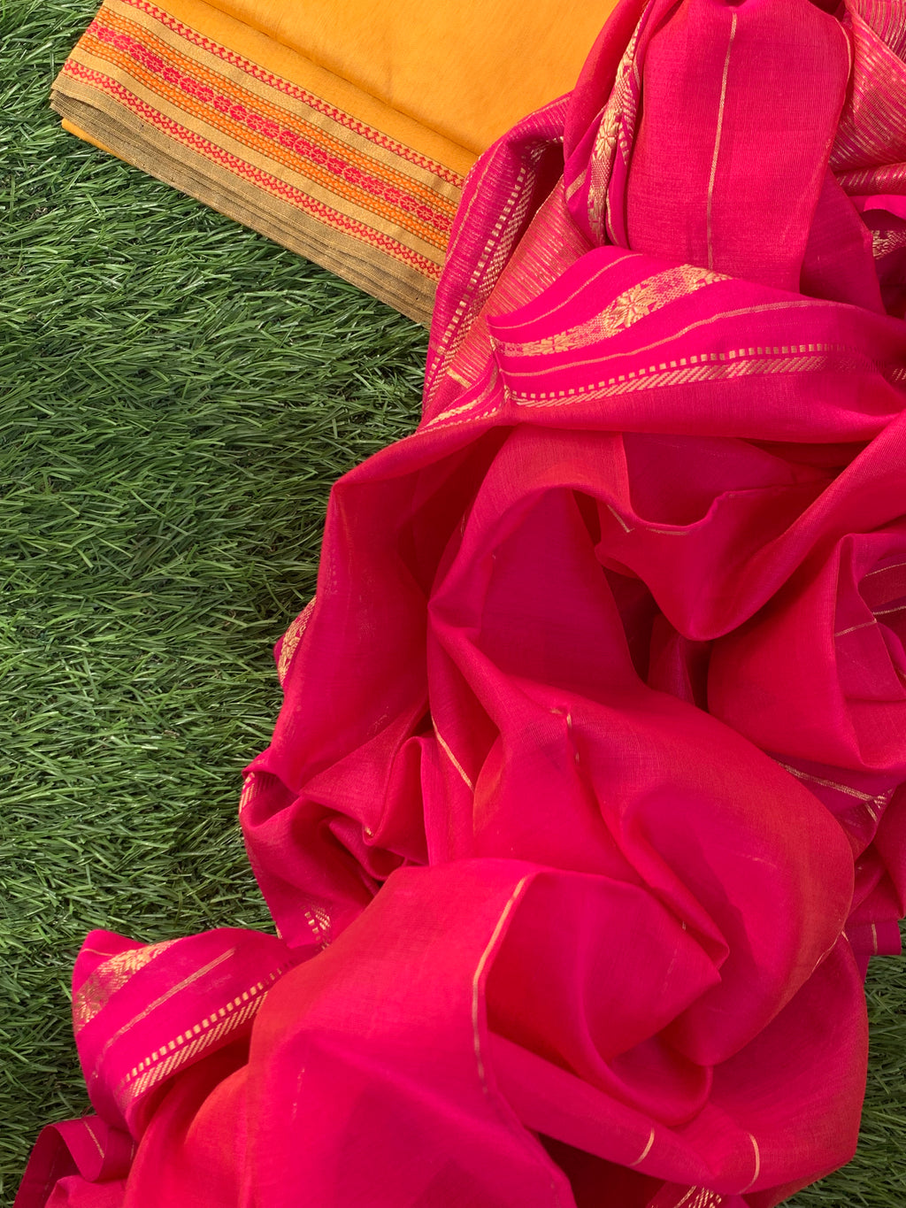 Handwoven Maheshwari Kurta dupatta set