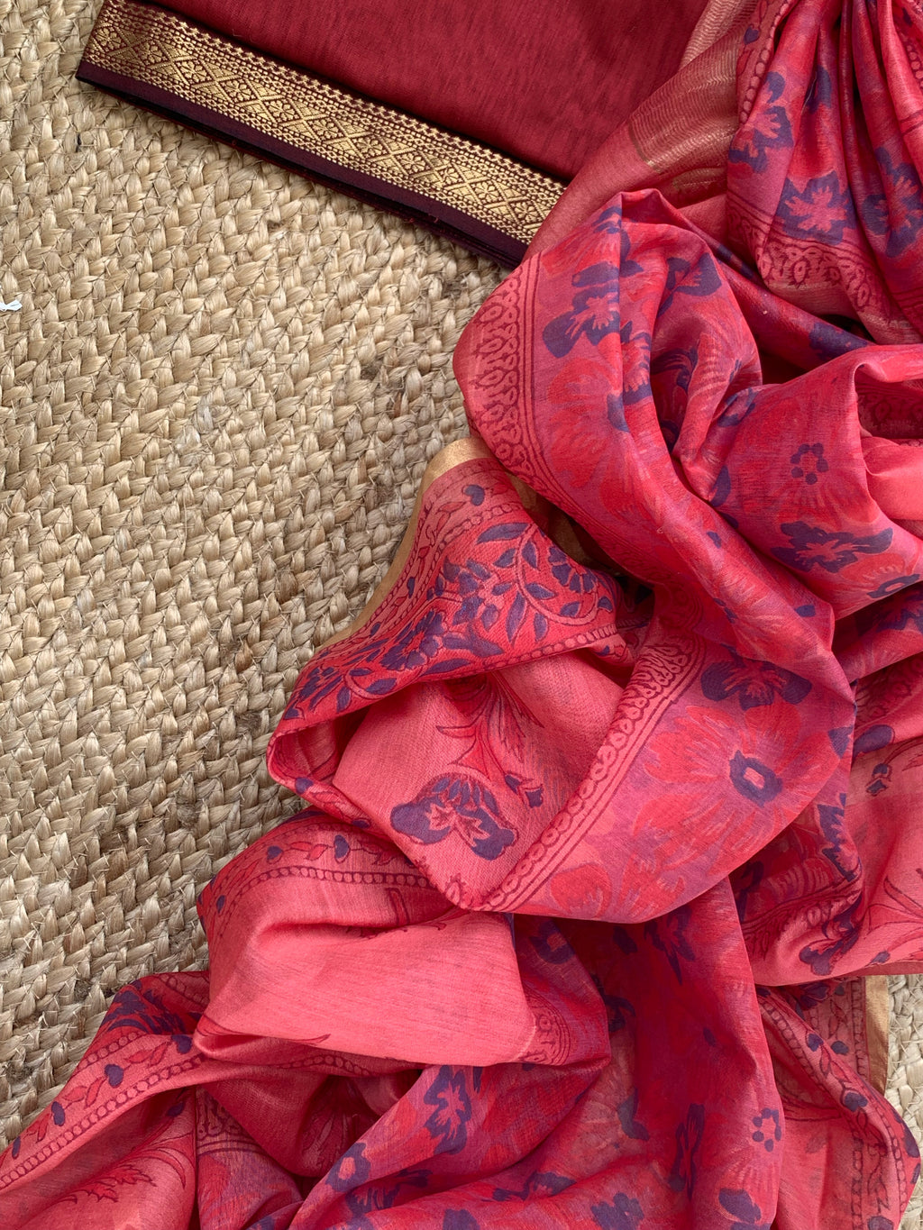 Handwoven Maheshwari Kurta dupatta set